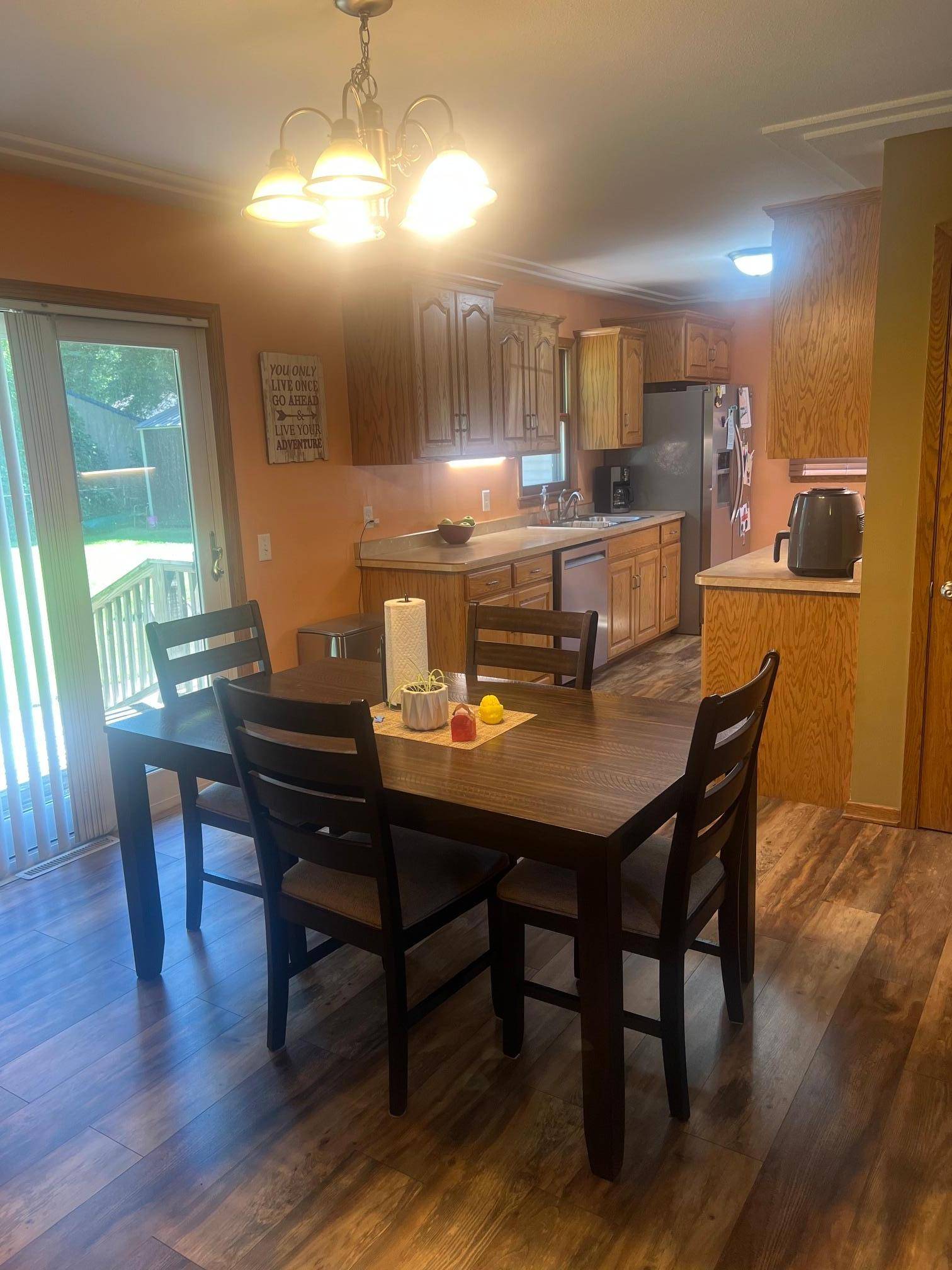 415 S Yale AVE, Litchfield, MN 55355