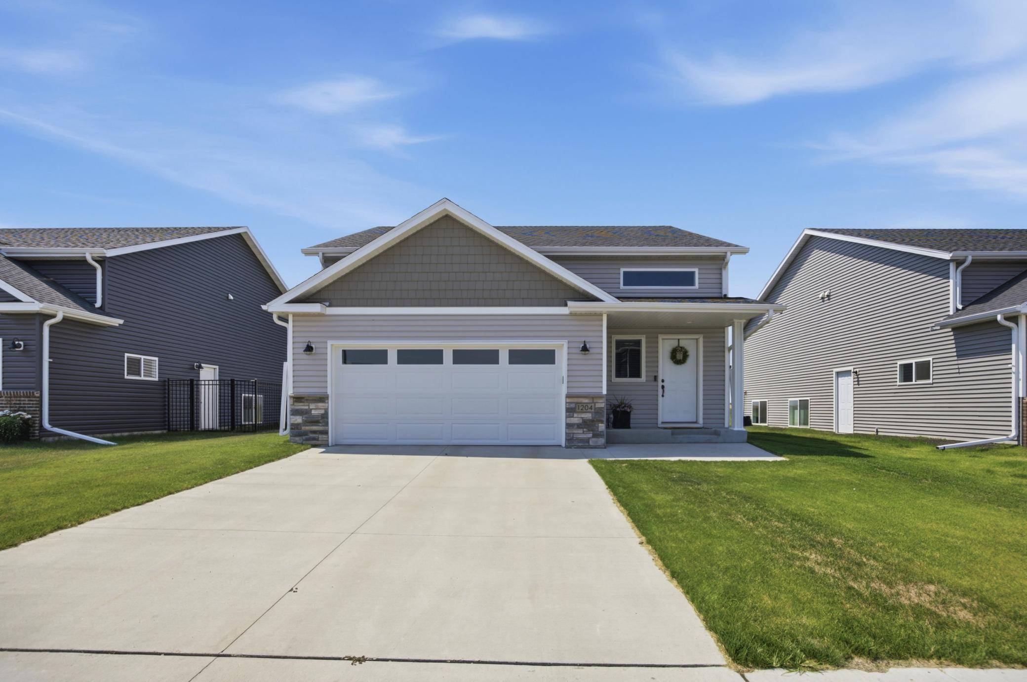 1204 Marlys DR W, West Fargo, ND 58078