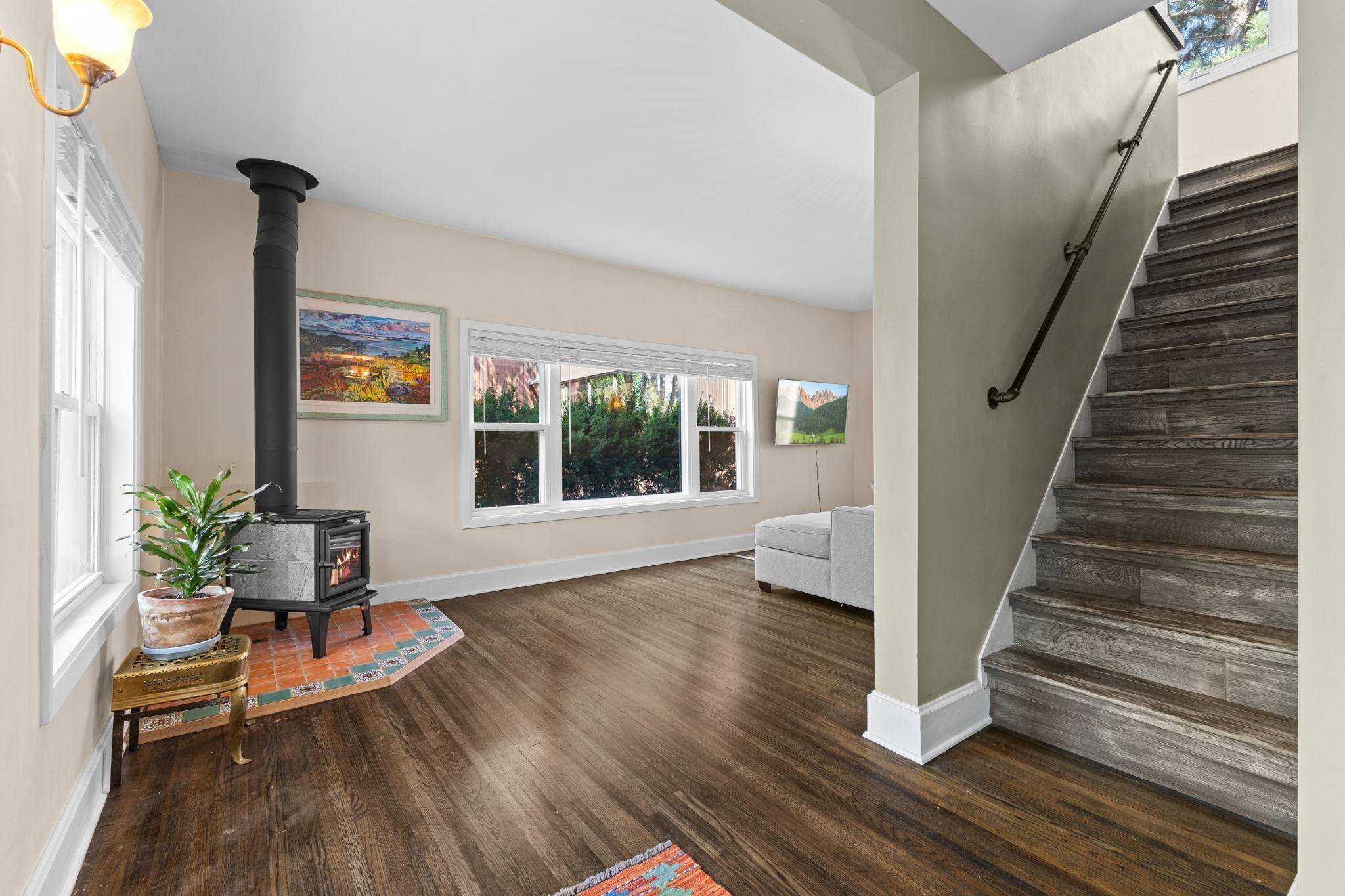 15 Sheridan AVE S, Minneapolis, MN 55405