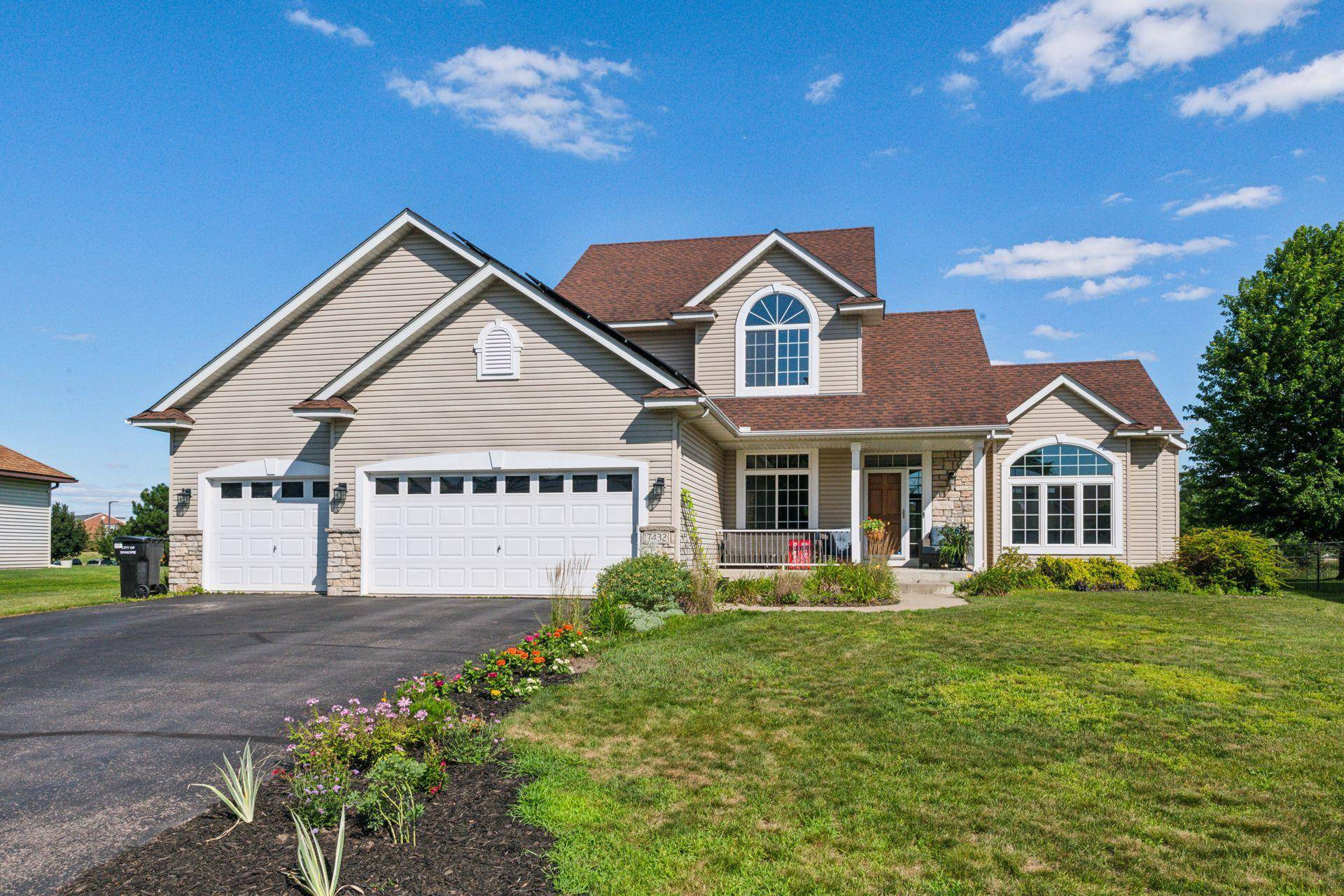 7432 Whitehall RD, Shakopee, MN 55379