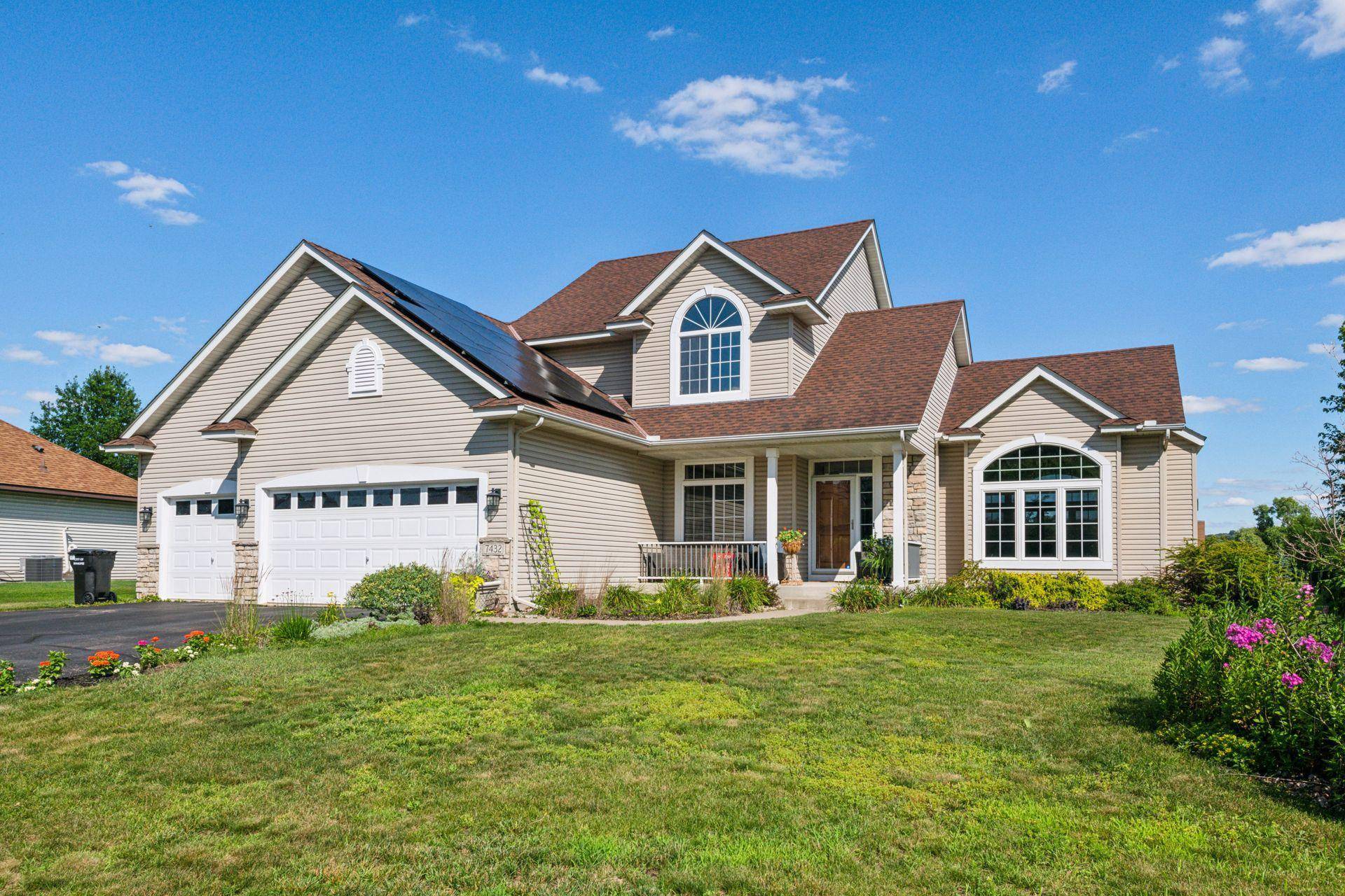 7432 Whitehall RD, Shakopee, MN 55379