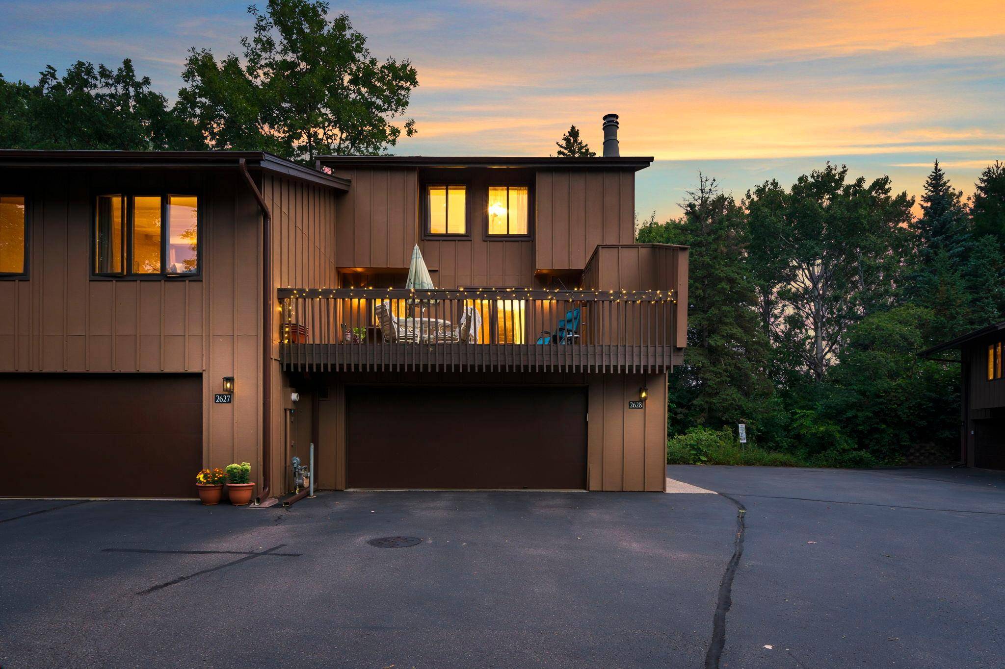 2628 Sumac RDG, White Bear Lake, MN 55110