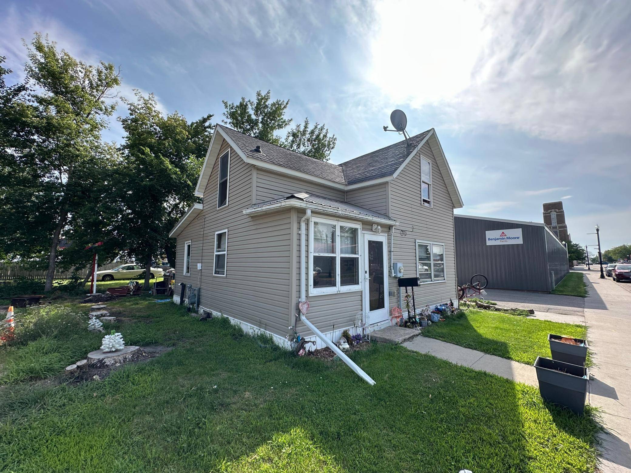 314 4th ST E, Thief River Falls, MN 56701