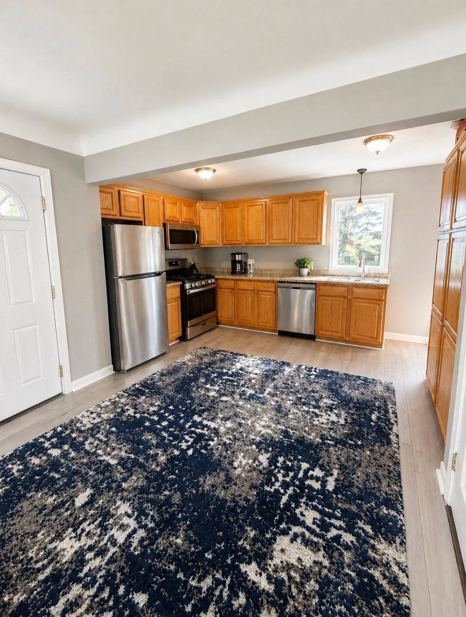 1712 Arlington AVE E, Saint Paul, MN 55106