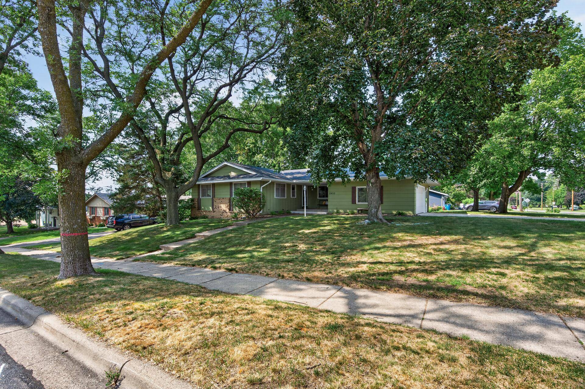 2493 Orchard LN, White Bear Lake, MN 55110