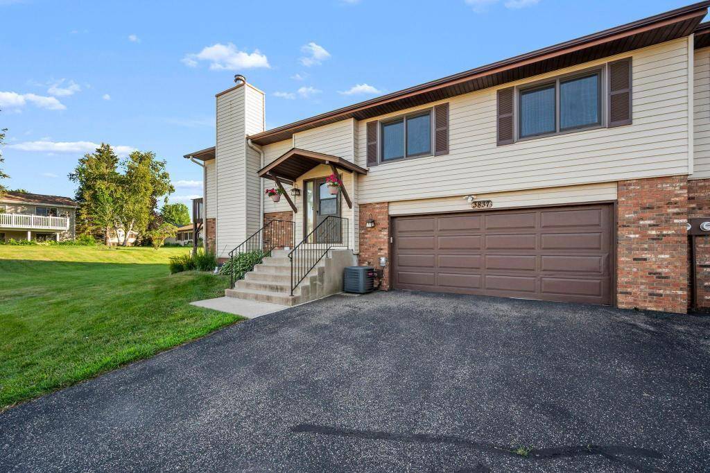 3837 Gershwin AVE N, Oakdale, MN 55128