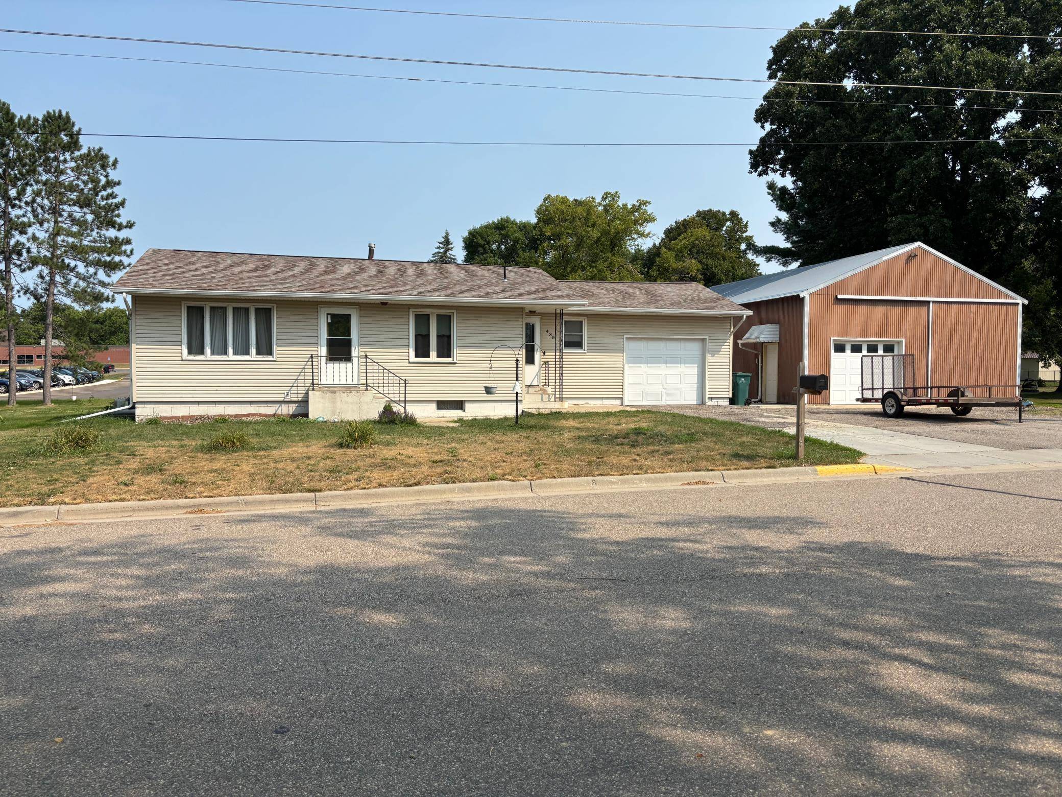 430 5th ST W, Browerville, MN 56438
