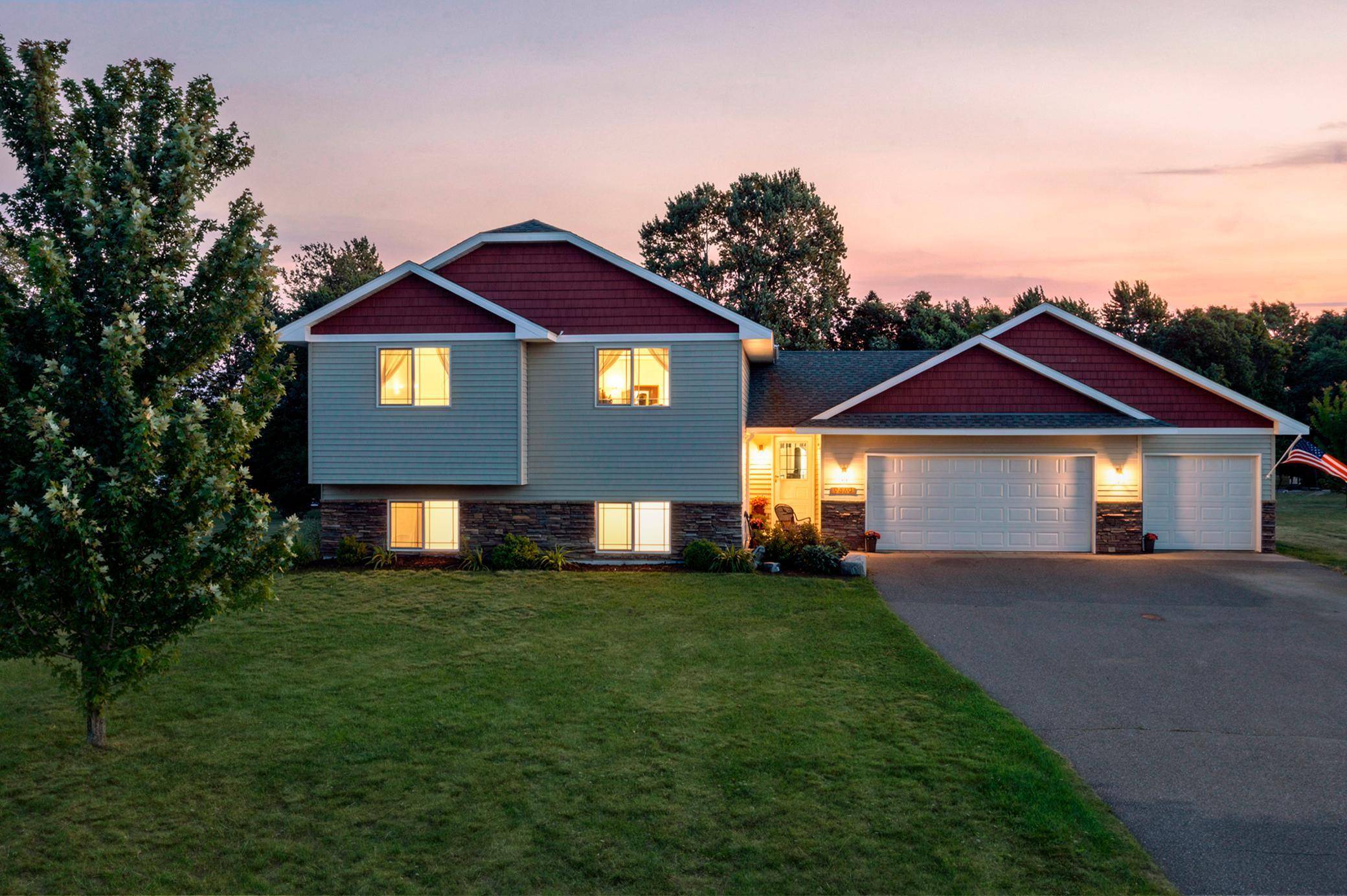 9469 242nd LN NE, Stacy, MN 55079