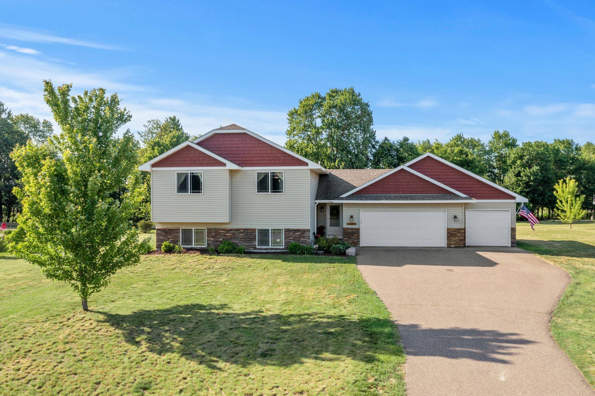 9469 242nd LN NE, Stacy, MN 55079