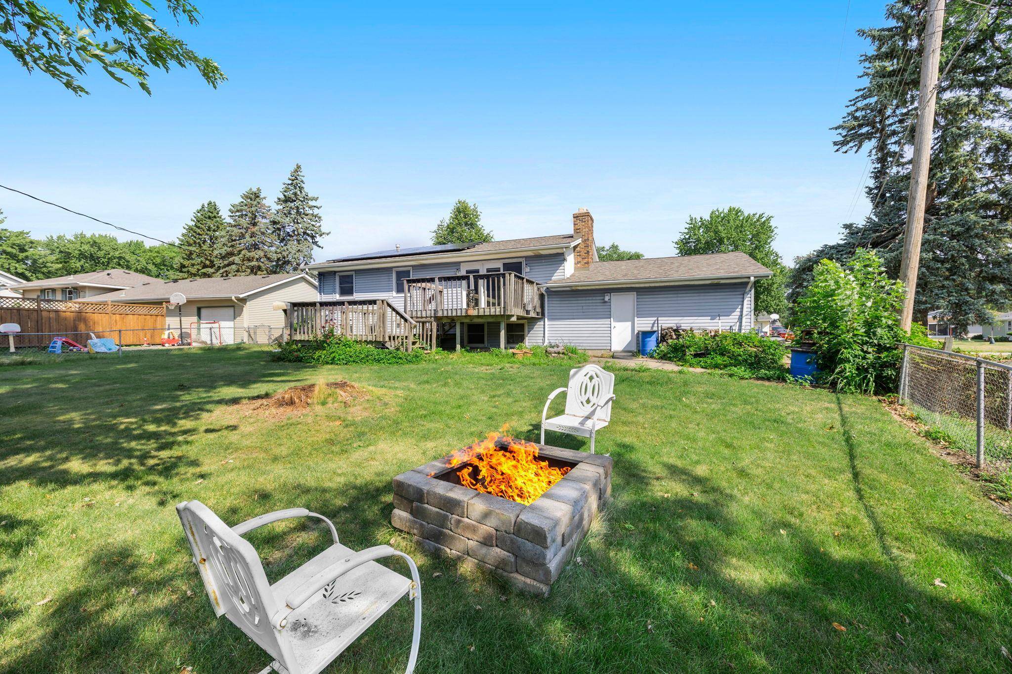 168 Linden CIR, Apple Valley, MN 55124