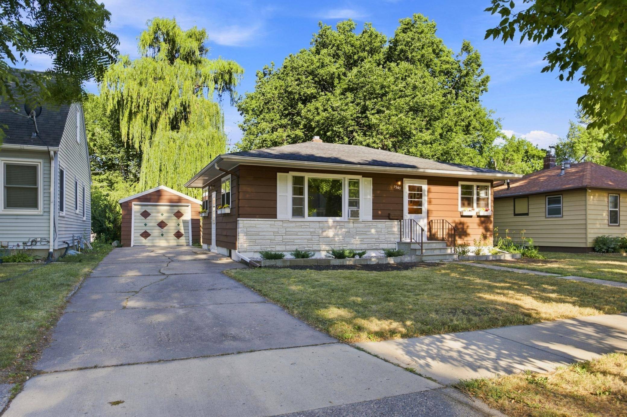 1507 14th ST S, Fargo, ND 58103
