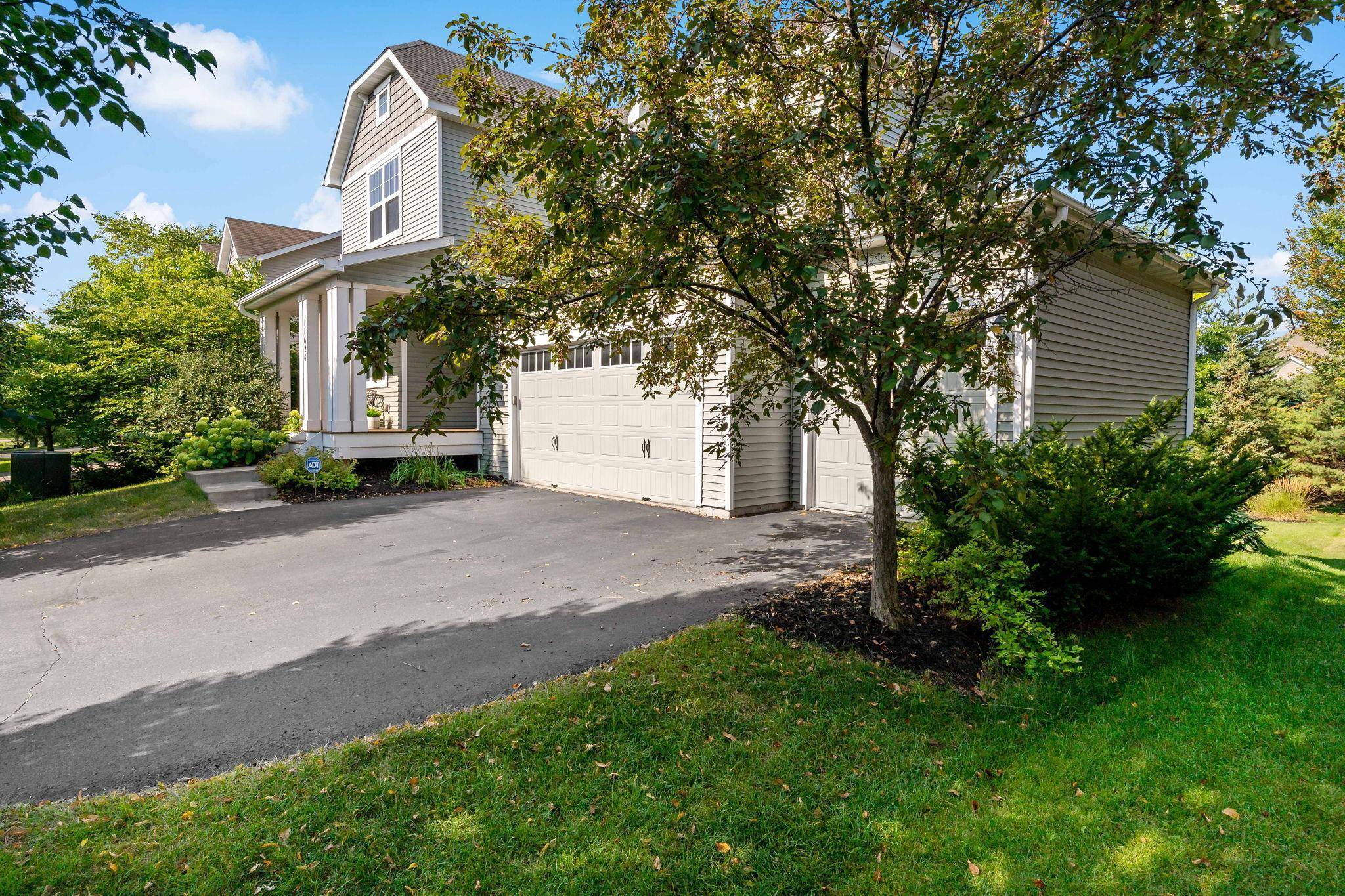 11624 Ivywood CIR, Woodbury, MN 55129