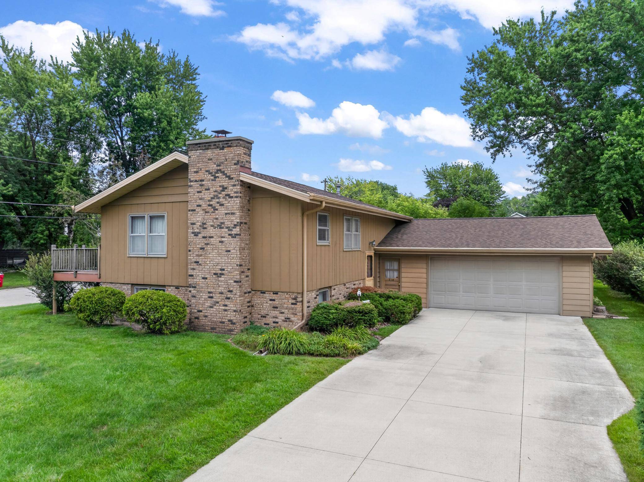 816 1st AVE NW, Byron, MN 55920