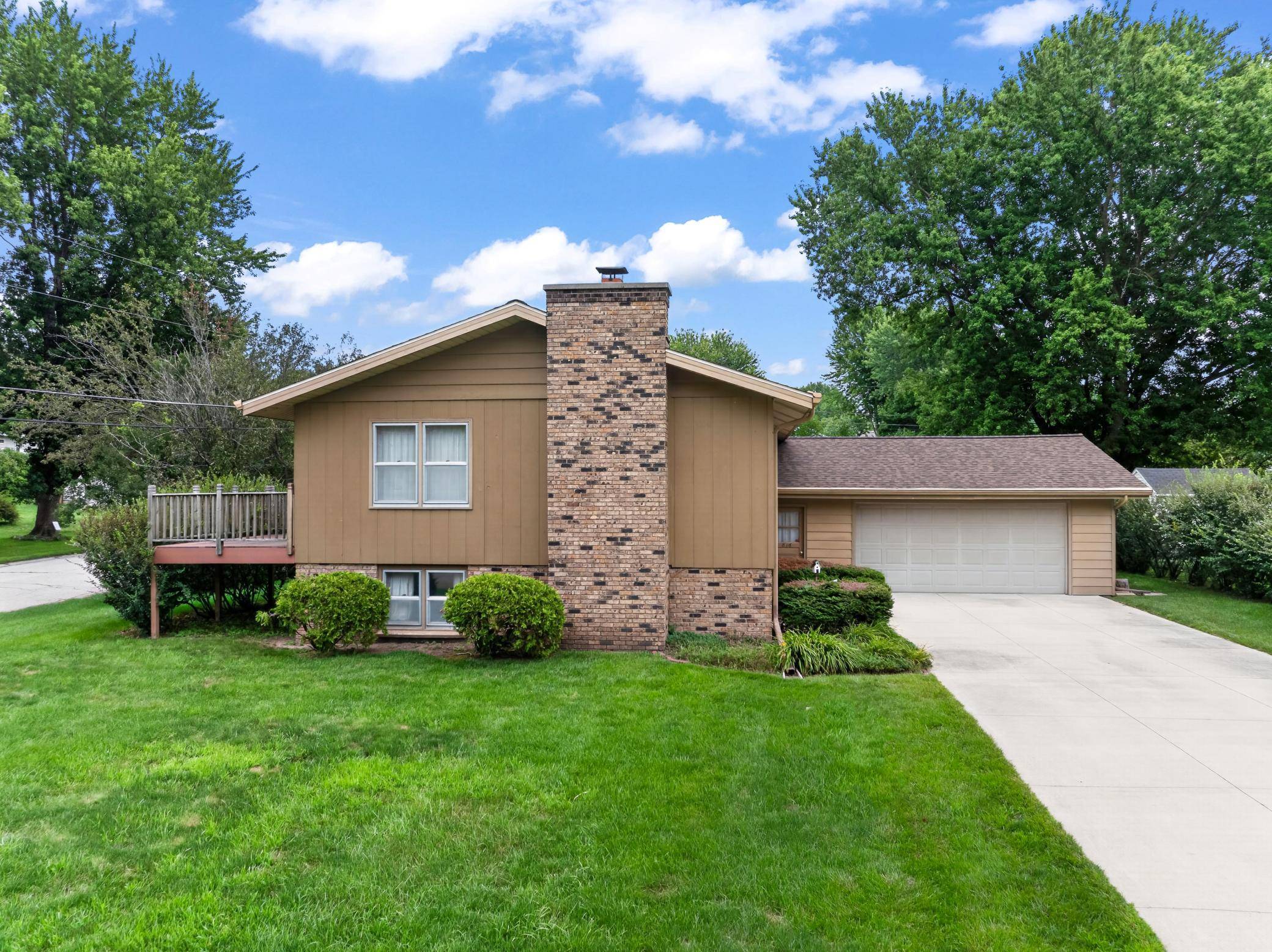 816 1st AVE NW, Byron, MN 55920