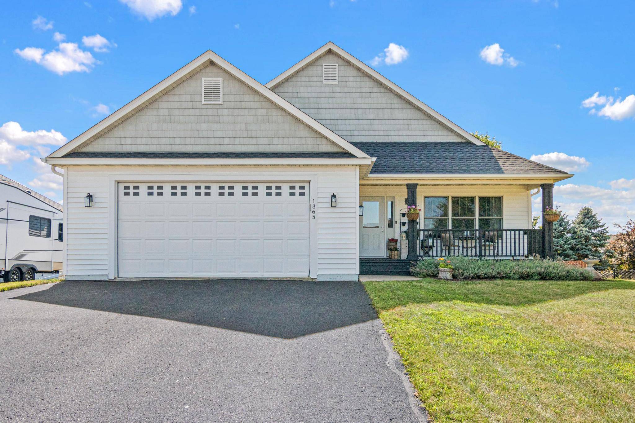 1365 Martin CT, New Richmond, WI 54017