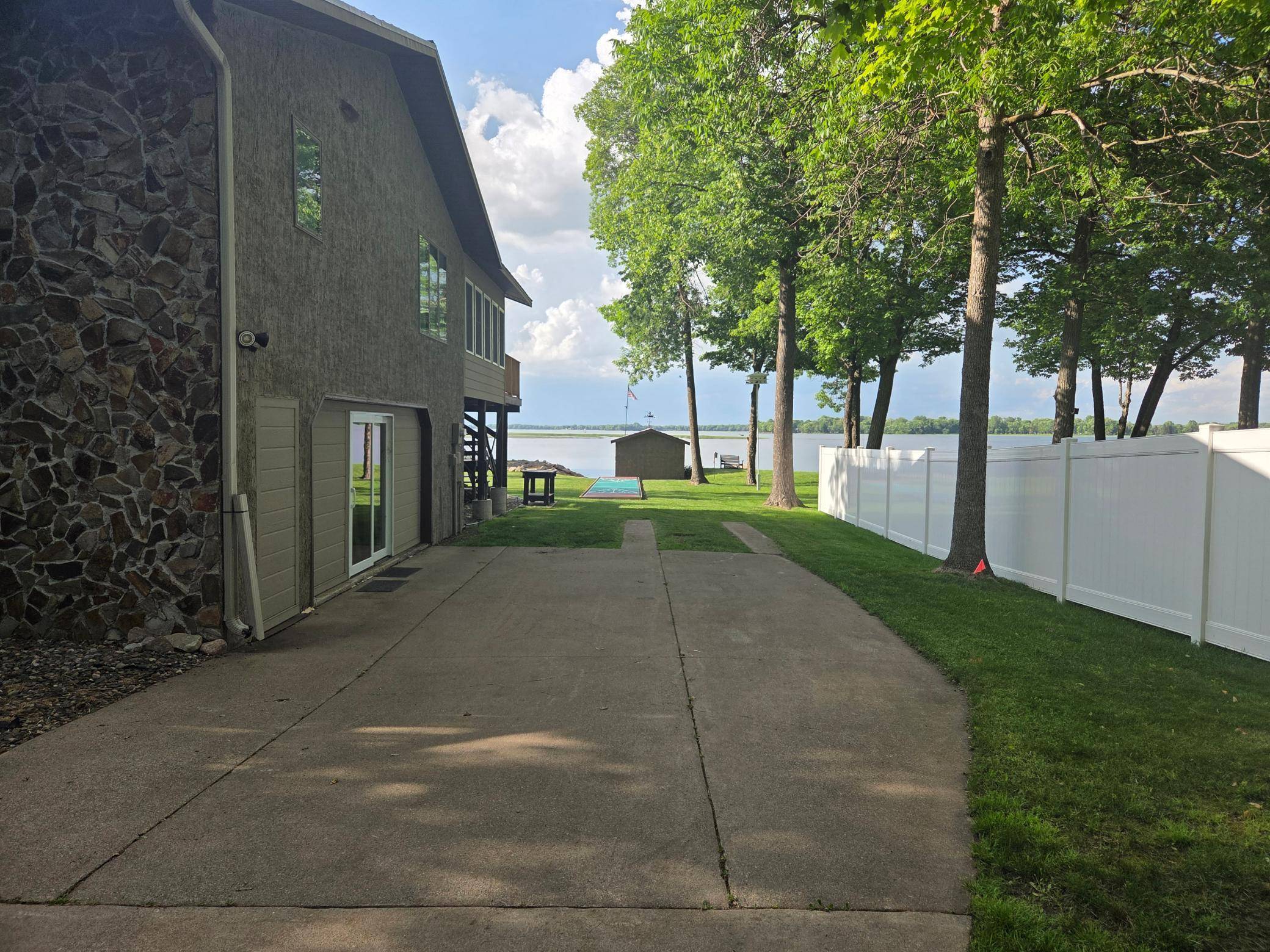 850 Main ST W, Isle, MN 56342