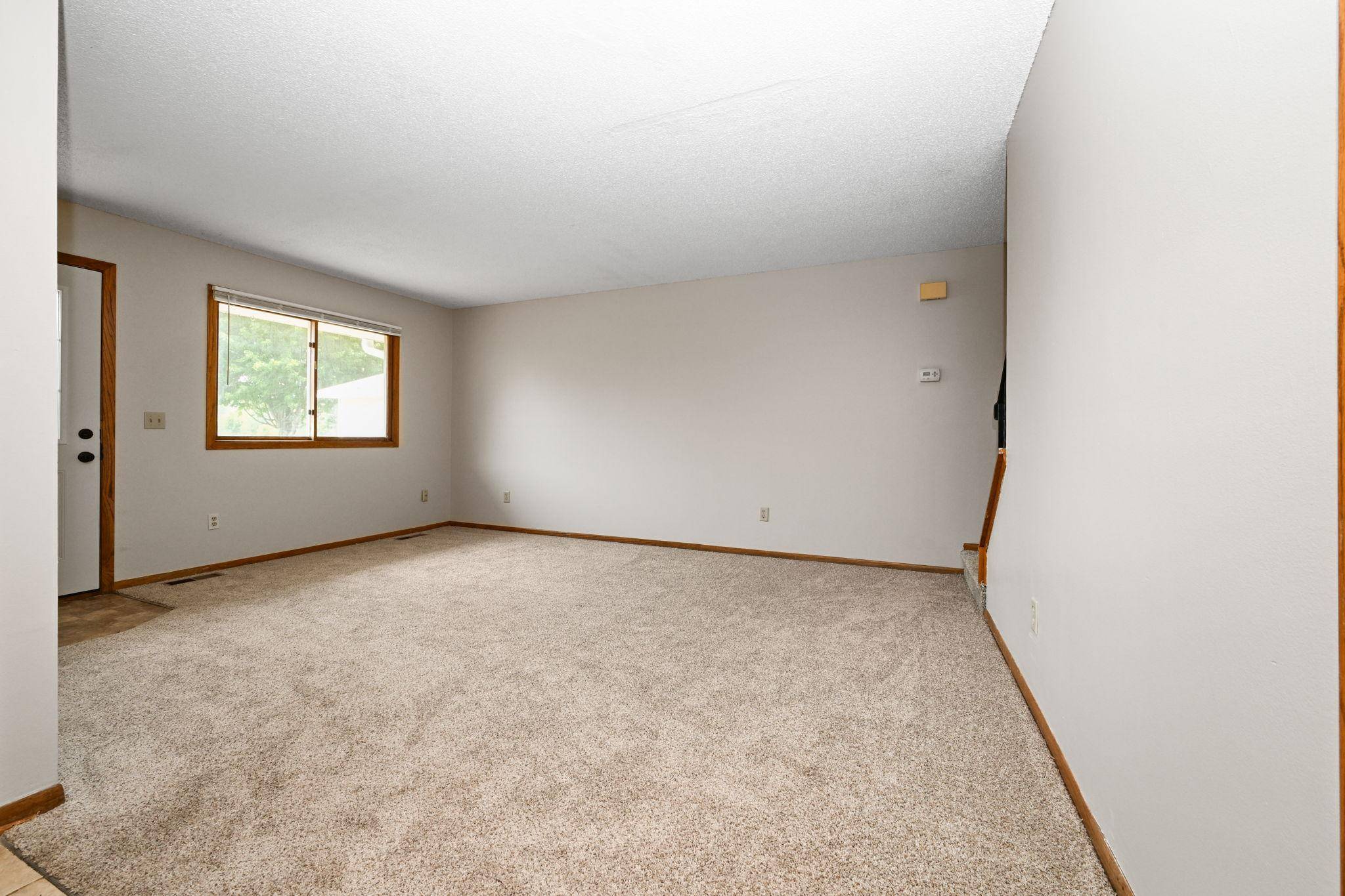 11124 Drake ST NW, Coon Rapids, MN 55433