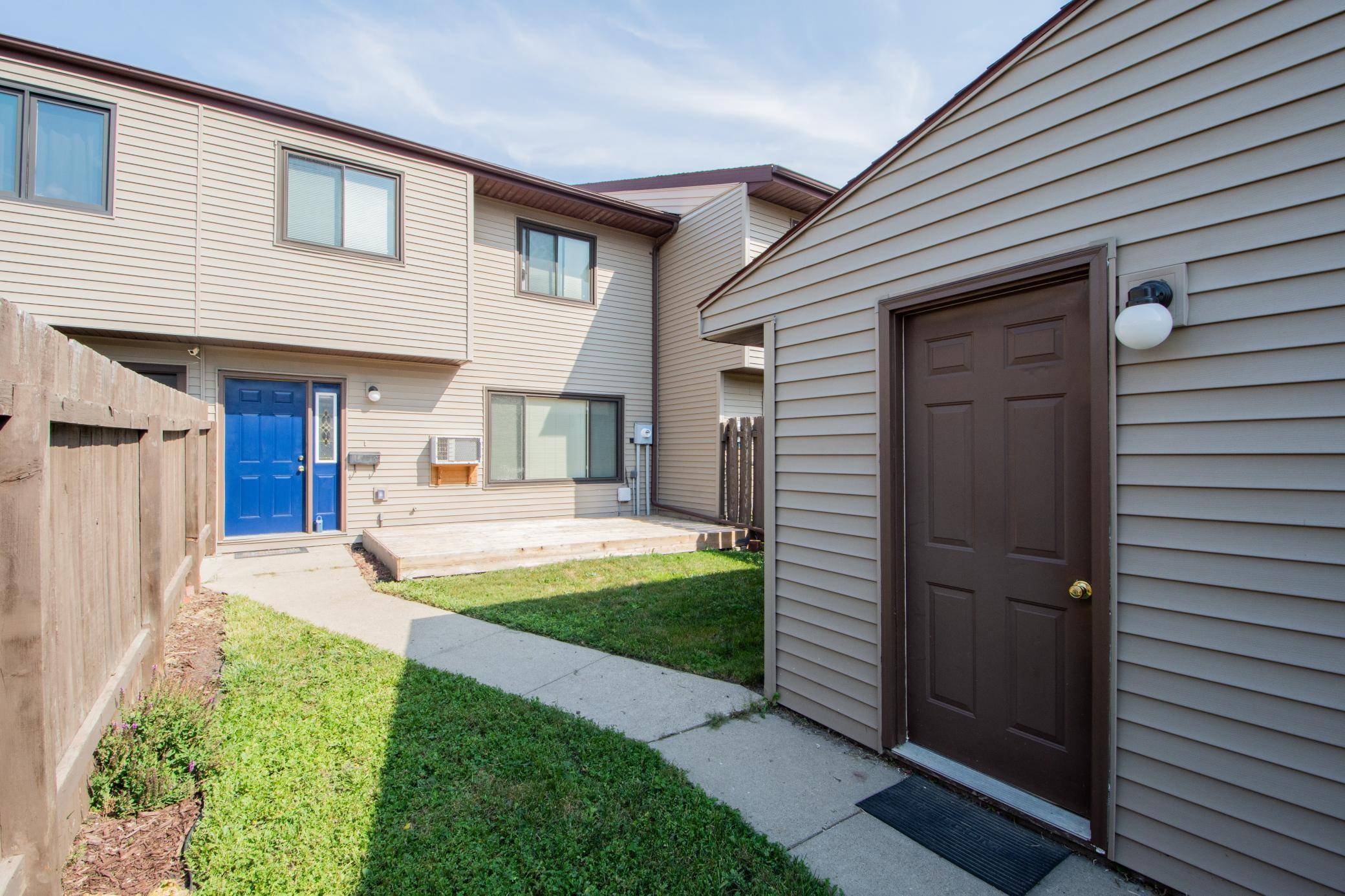 2231 32nd AVE S, Fargo, ND 58103