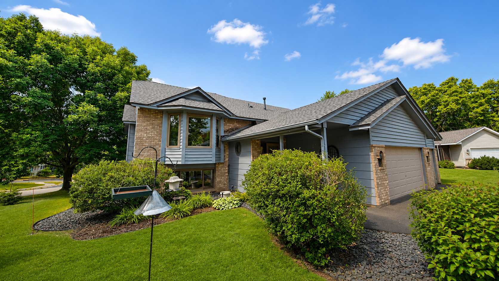 940 Douglas CT, Anoka, MN 55303