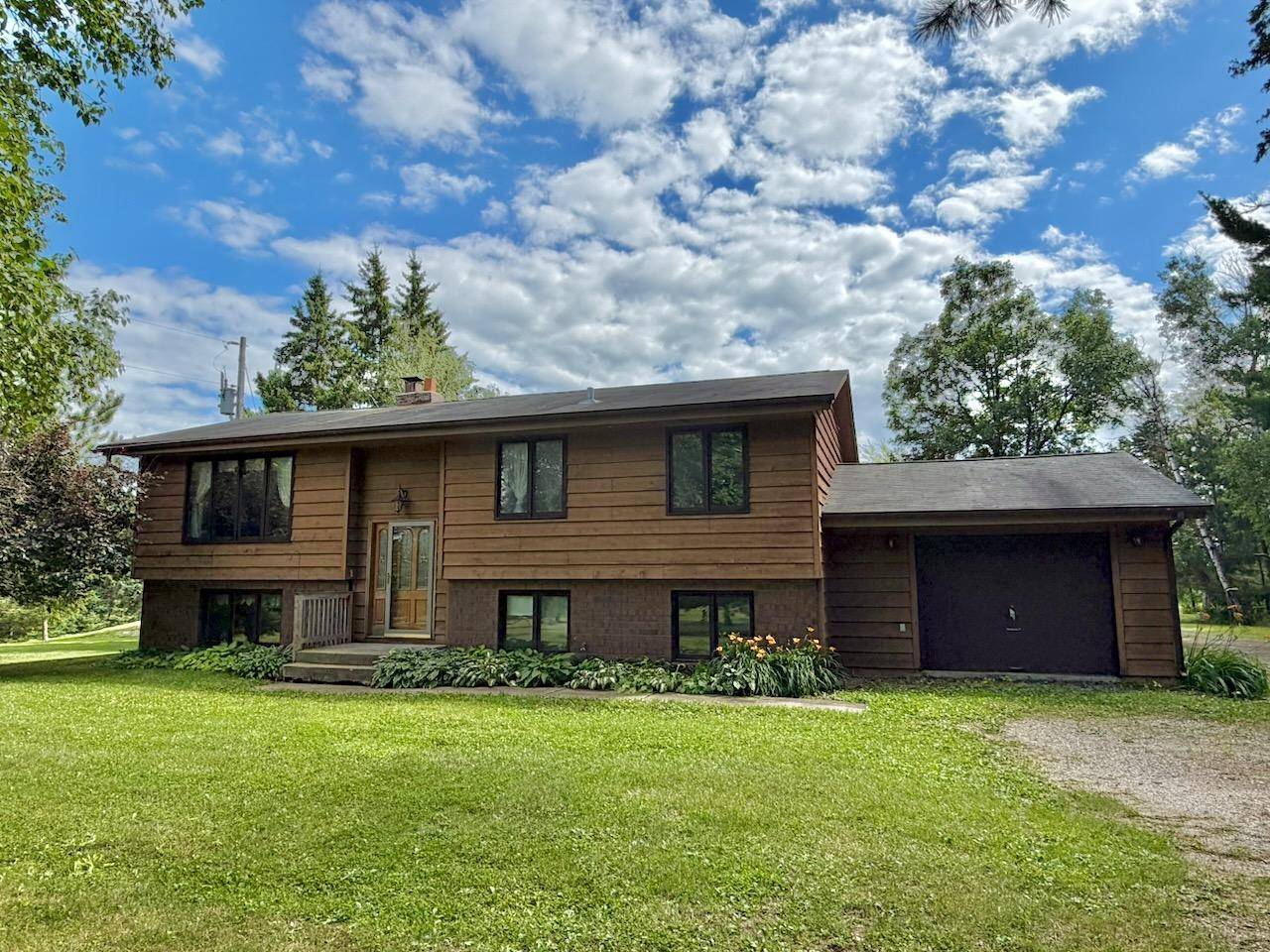 9774 Wien Road, Cook, MN 55723