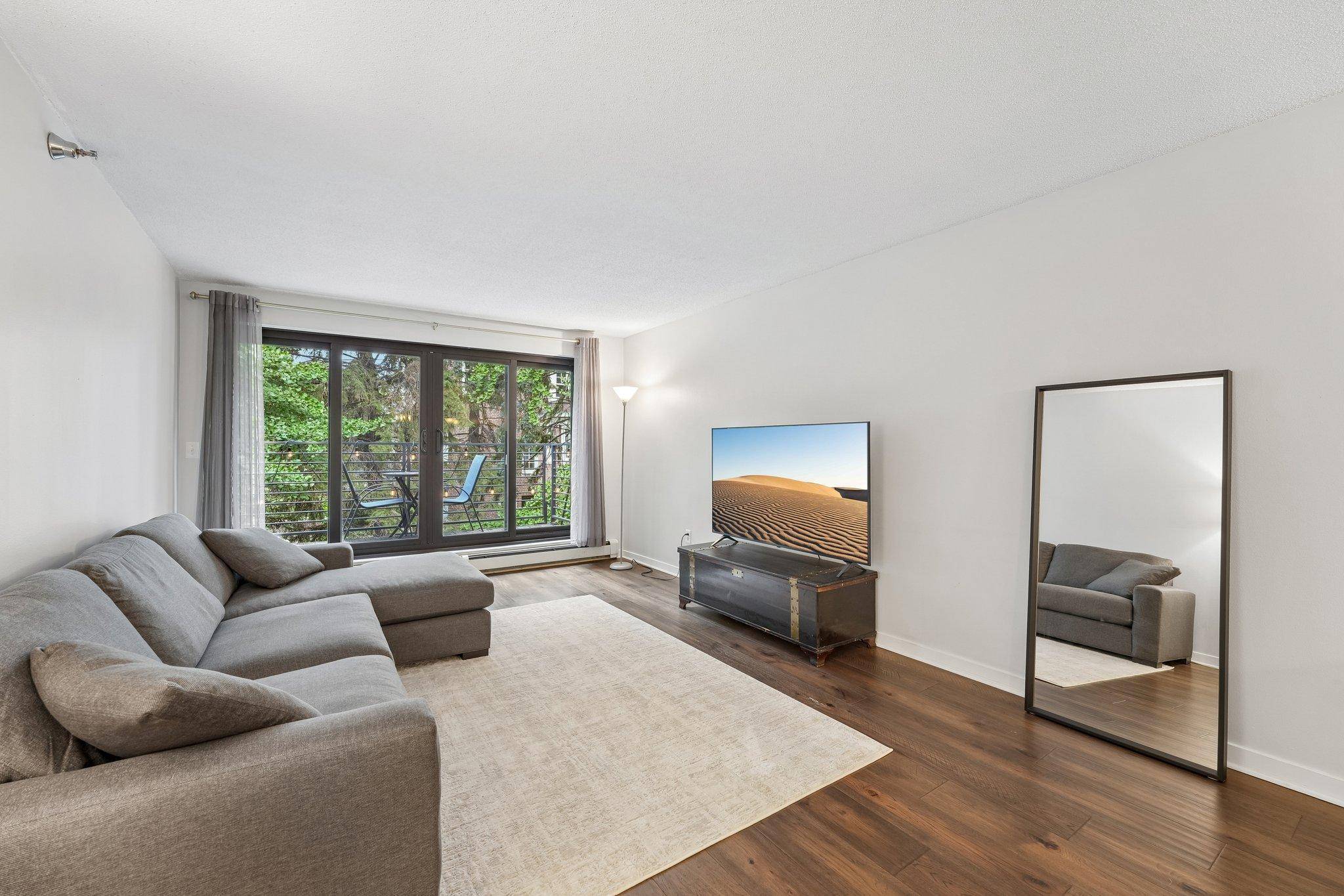 52 Groveland TER #A412, Minneapolis, MN 55403