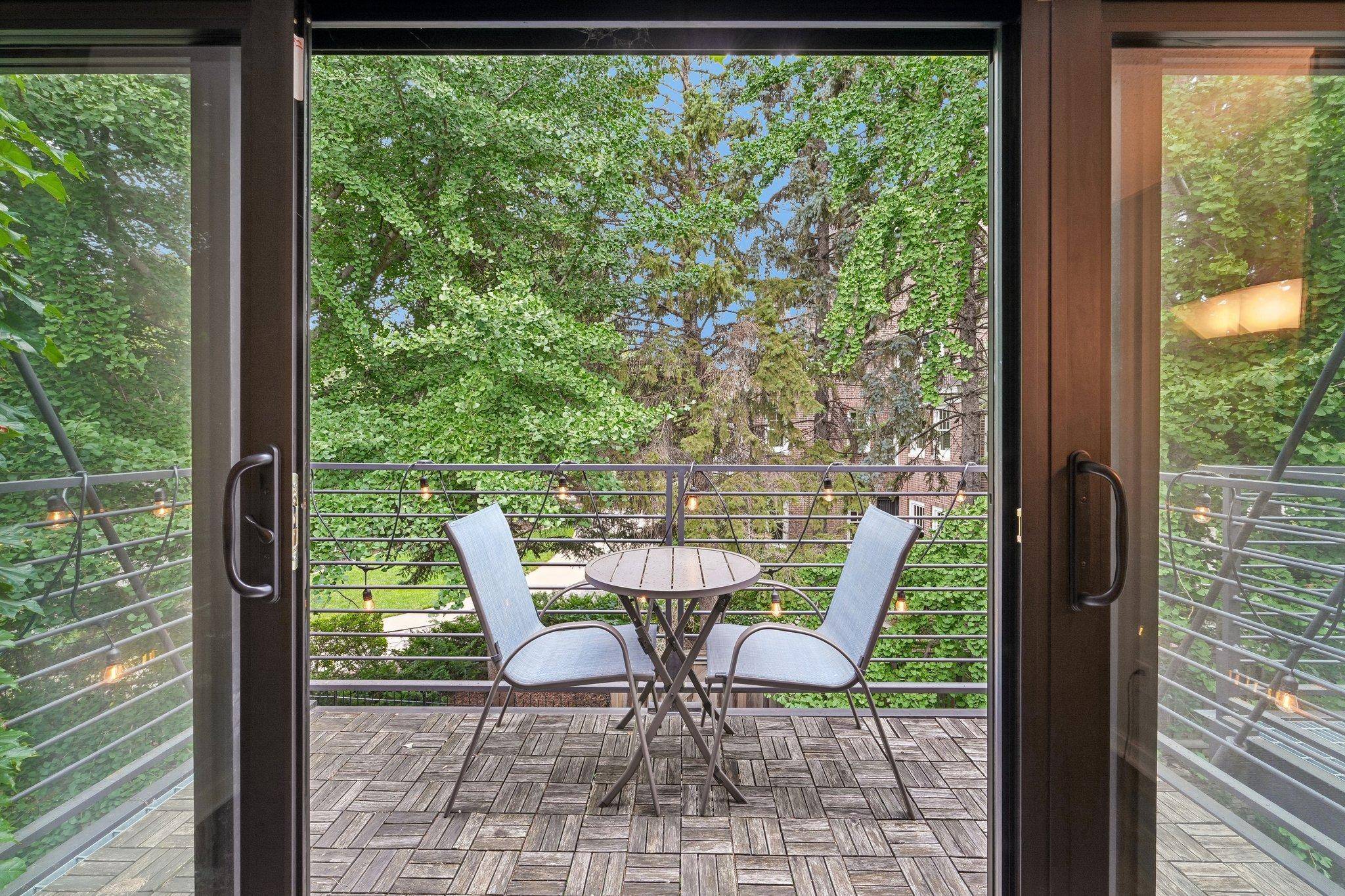 52 Groveland TER #A412, Minneapolis, MN 55403