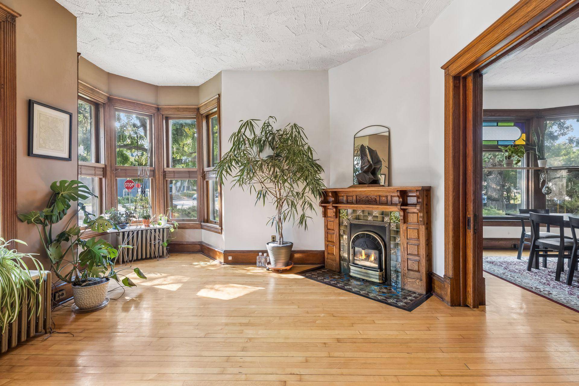 1506 Washington ST NE, Minneapolis, MN 55413