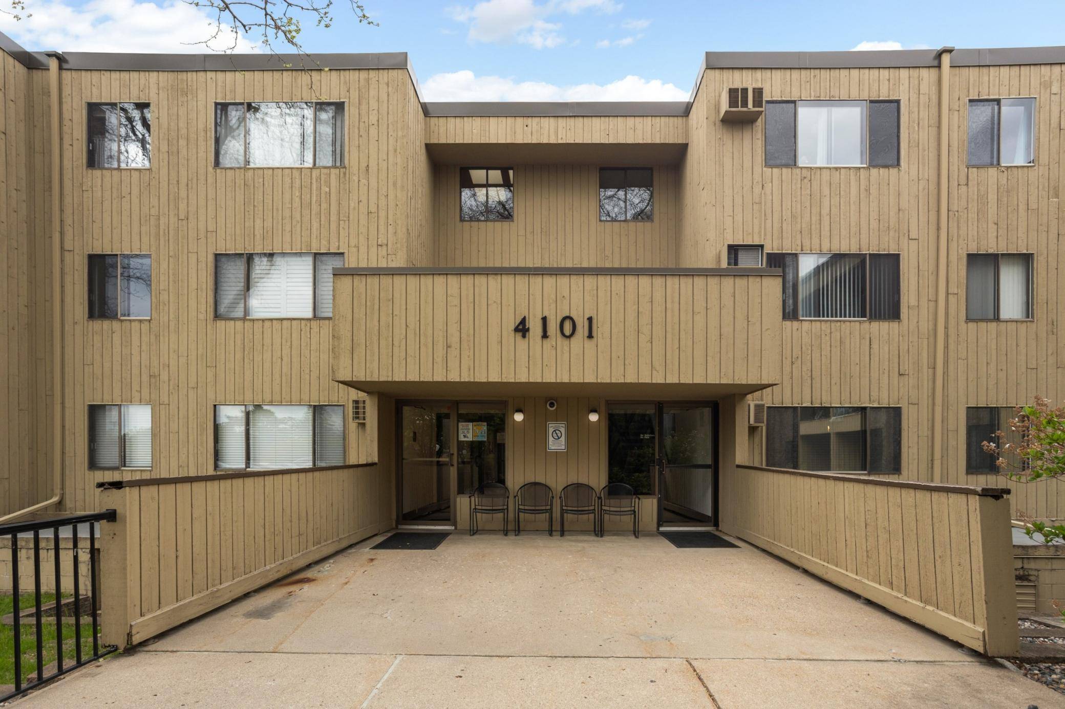 4101 Parklawn AVE #316, Edina, MN 55435
