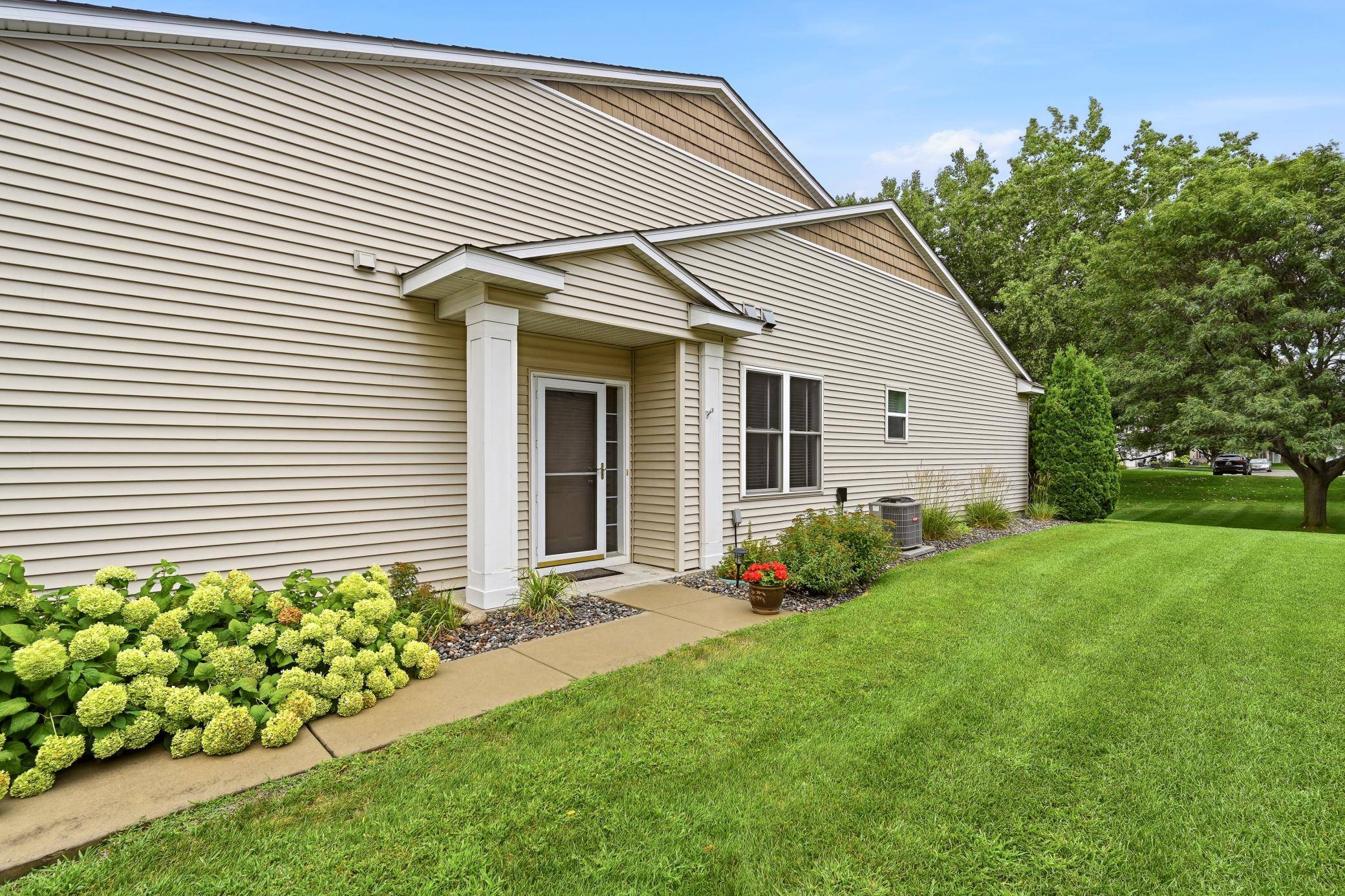 11263 Hastings ST NE, Blaine, MN 55449
