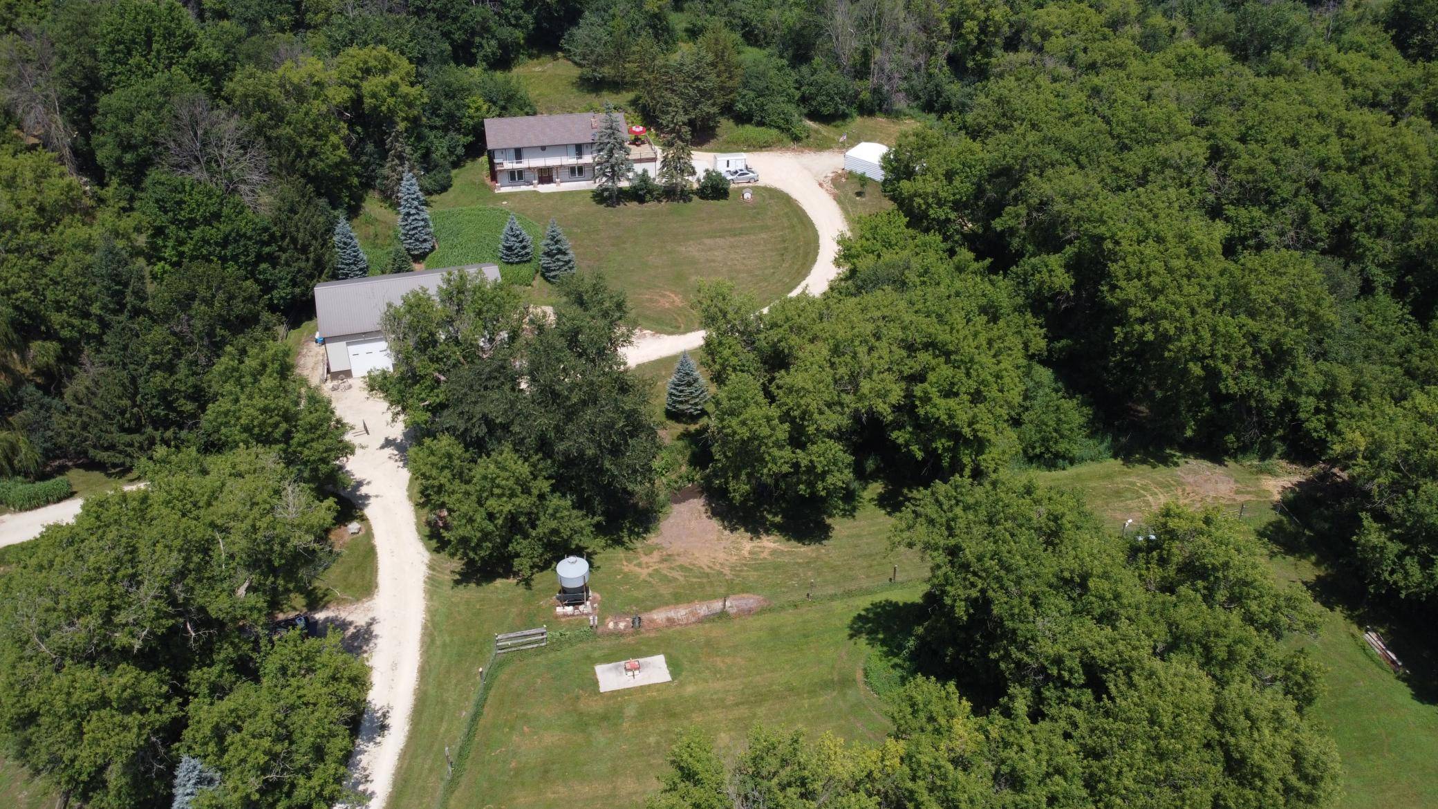 8325 Skunk Hollow TRL, Cannon Falls, MN 55009