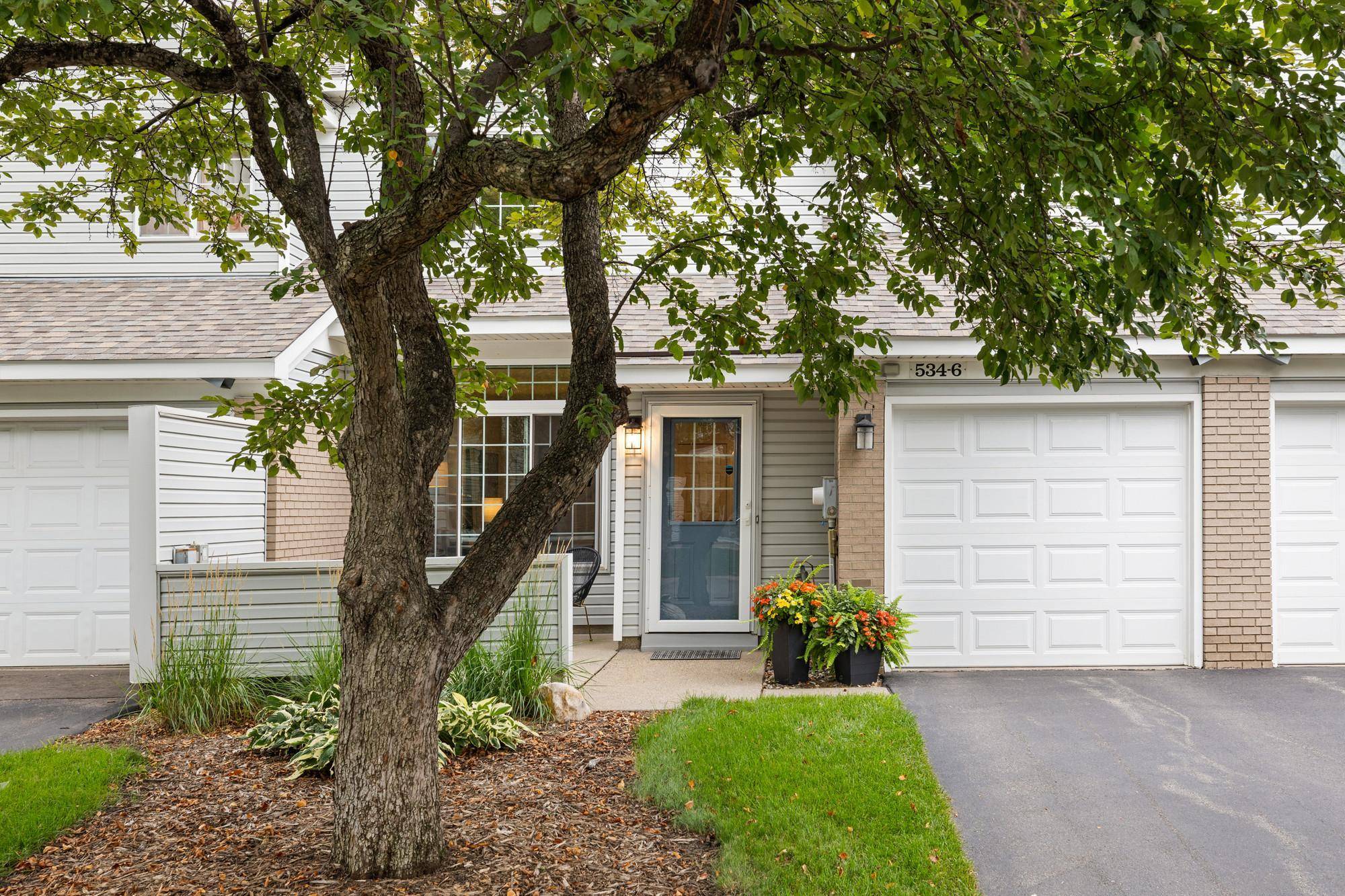 534 Lovell AVE #6, Roseville, MN 55113