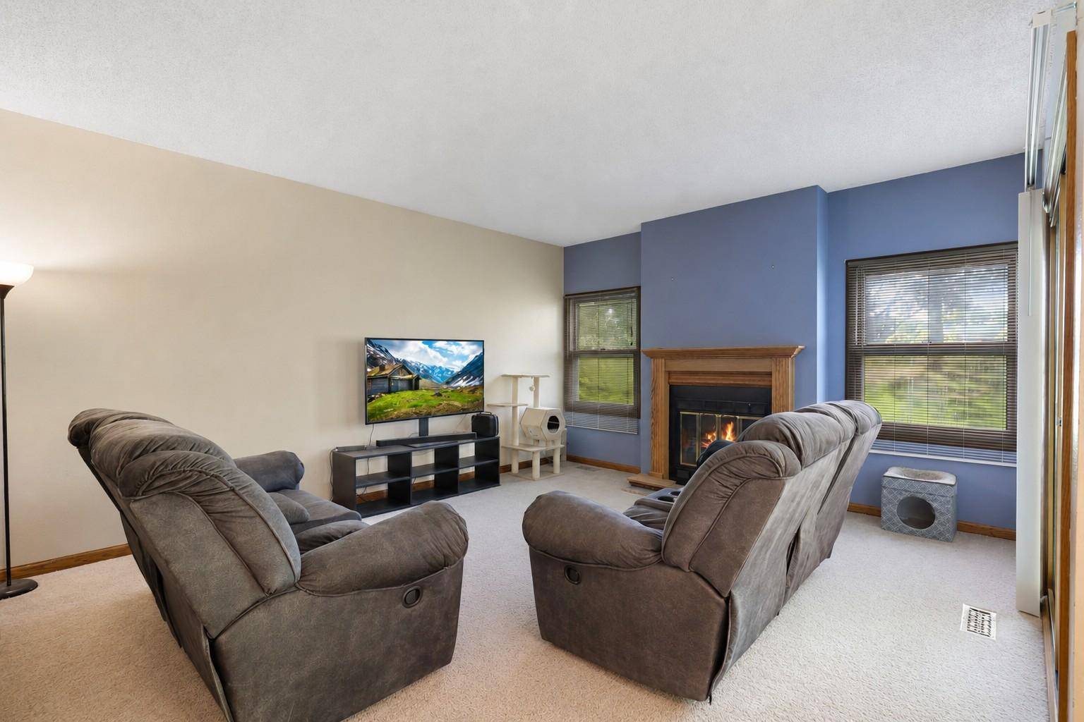 990 Kensington TRL #107, Eagan, MN 55123