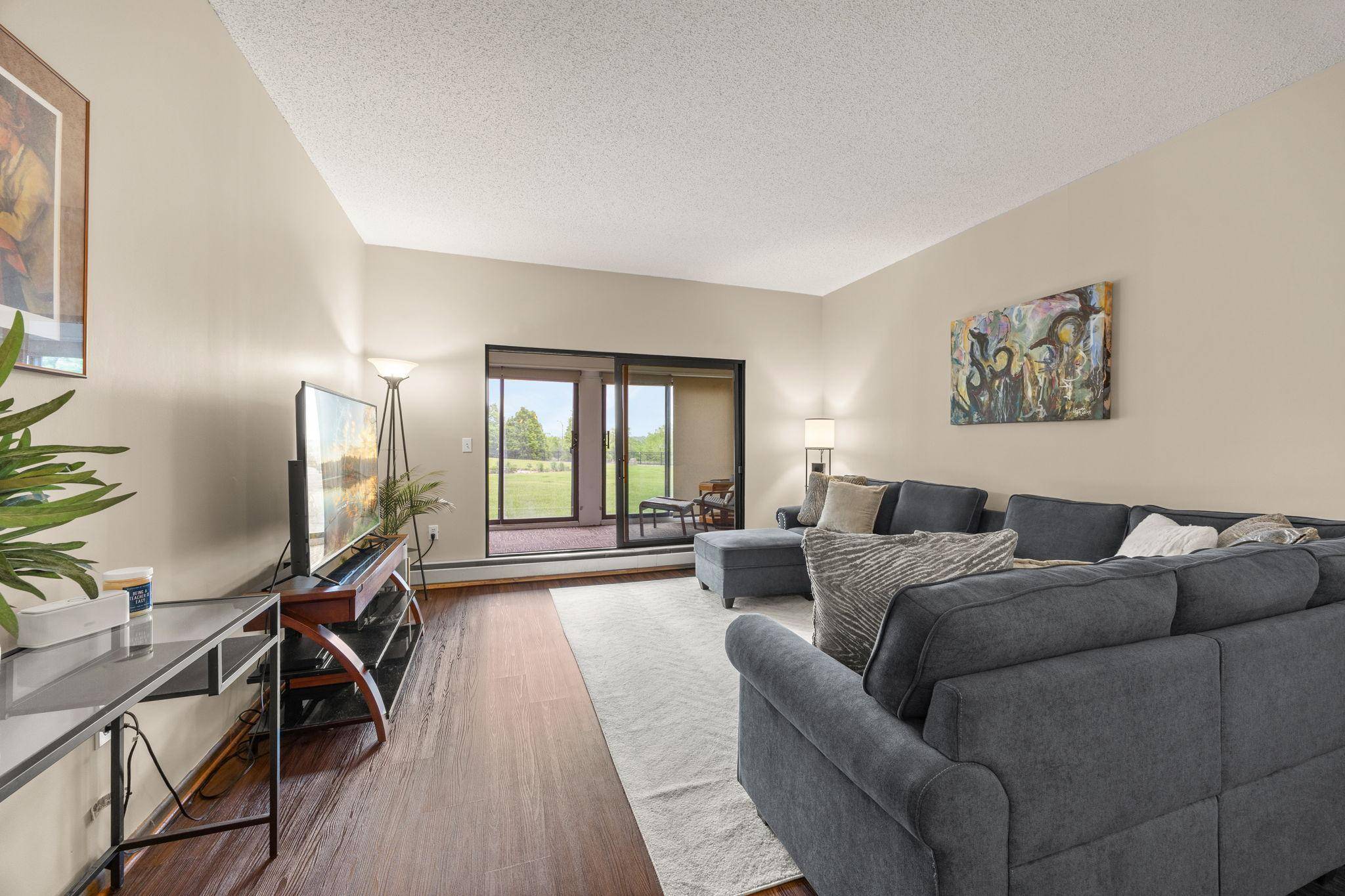 2275 Youngman AVE #106W, Saint Paul, MN 55116