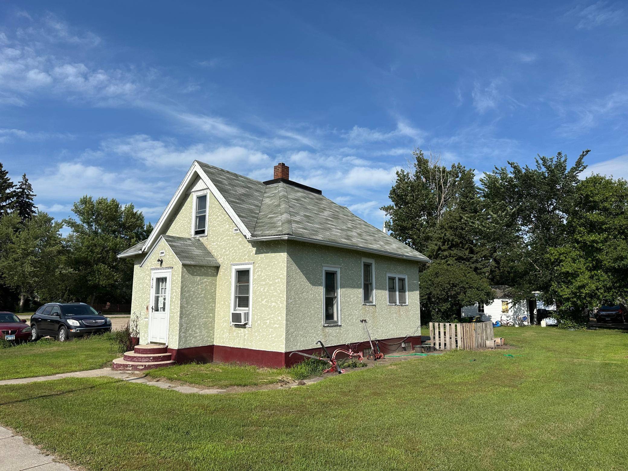 410 Conley AVE S, Thief River Falls, MN 56701