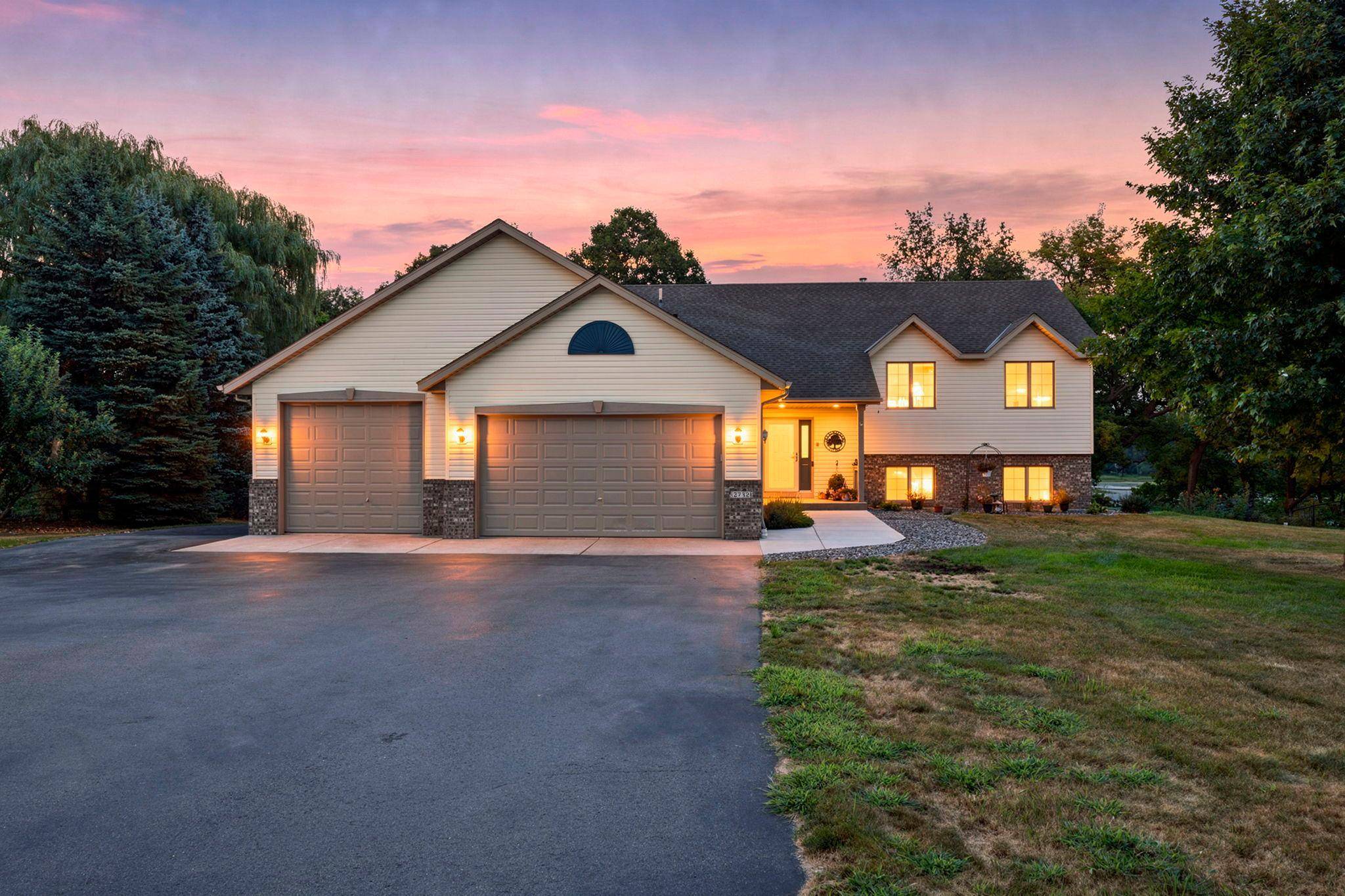 27321 Isle DR, Chisago City, MN 55013