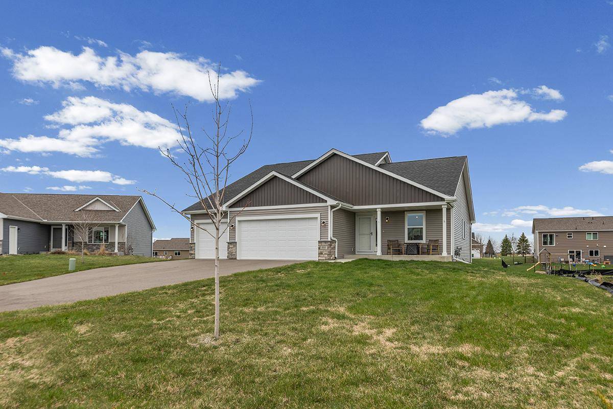 909 Emily CT NE, Montgomery, MN 56069