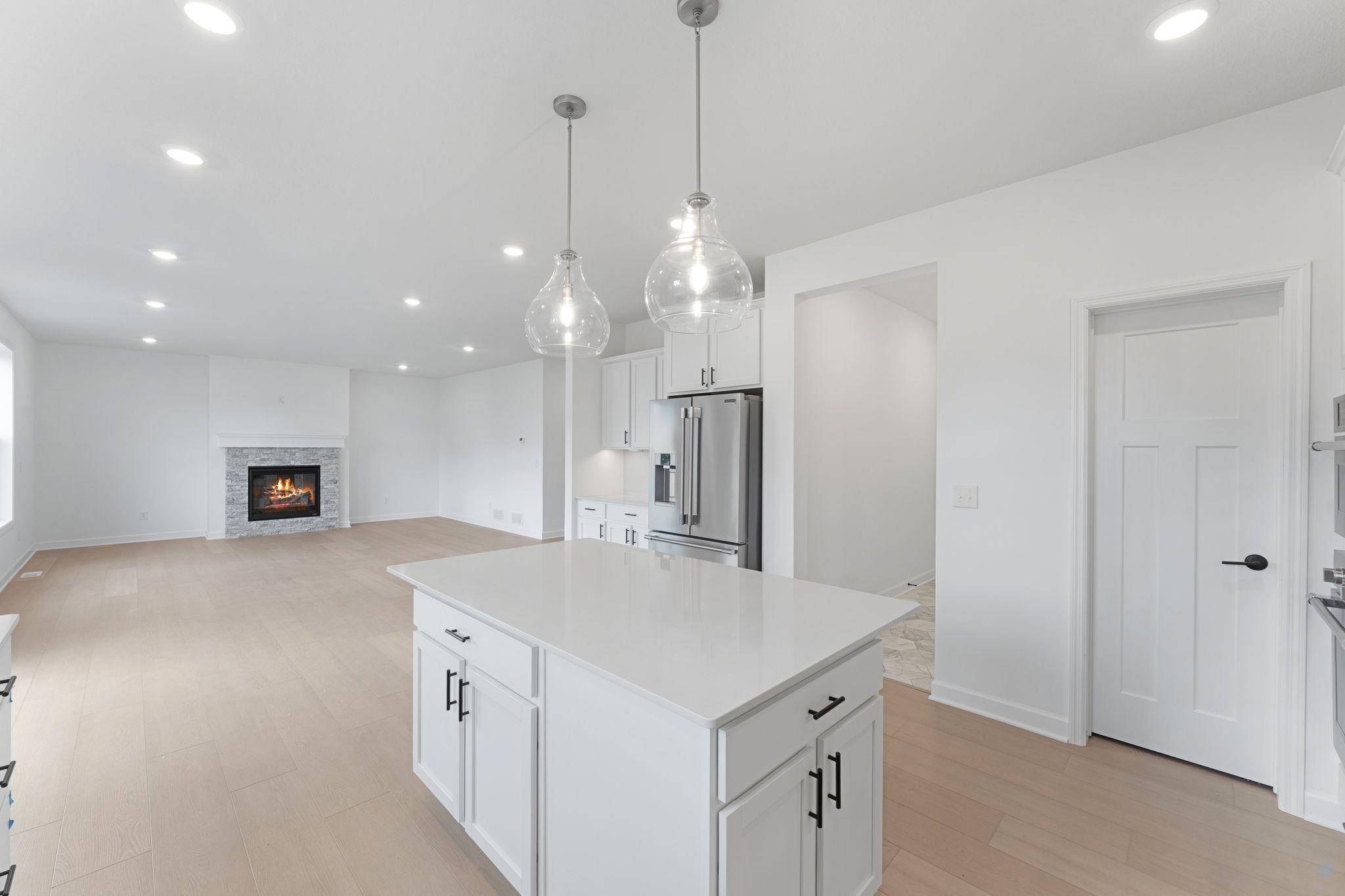 1091 Adamstown DR, Rosemount, MN 55068