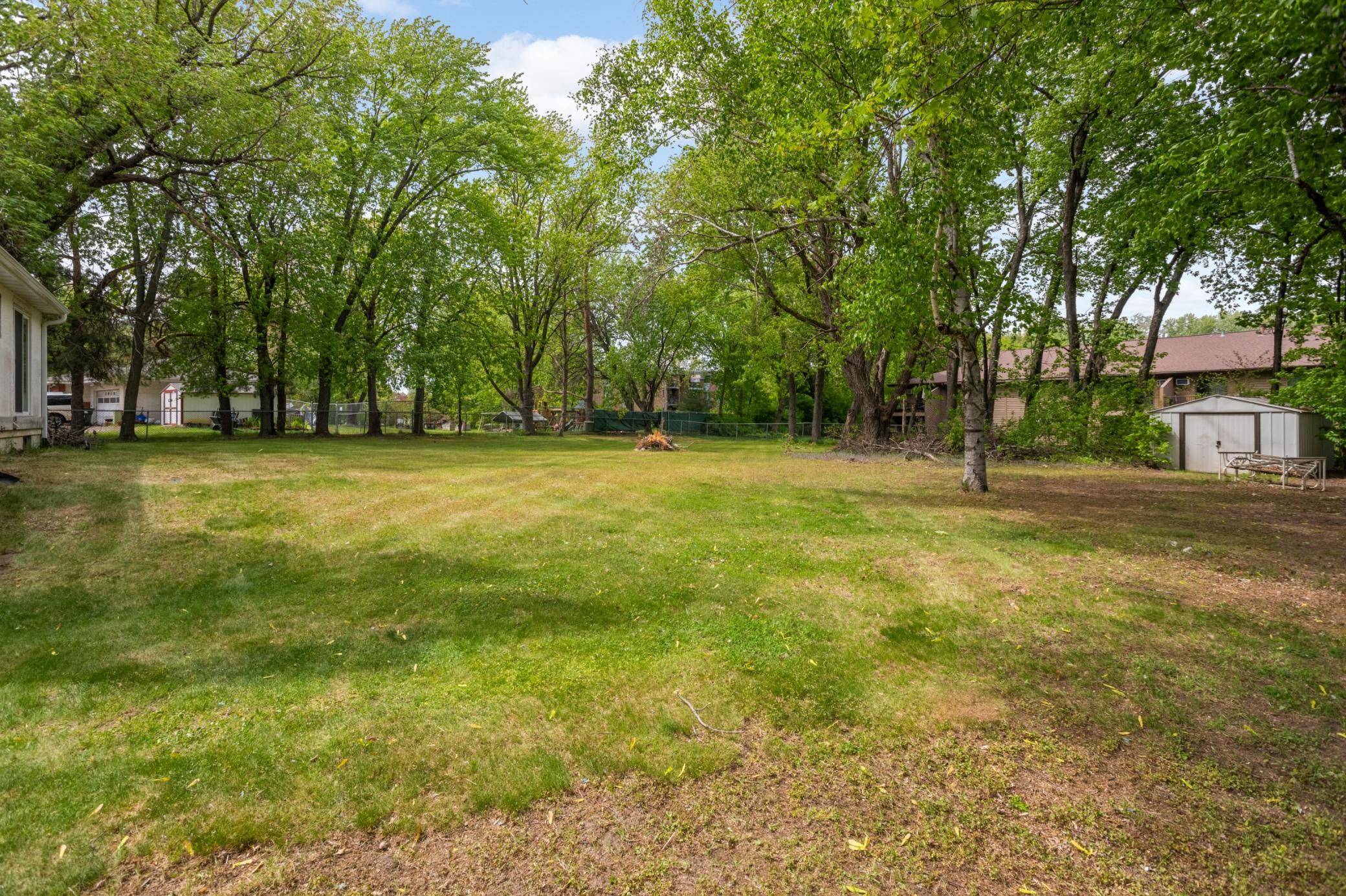 1935 55th ST E, Inver Grove Heights, MN 55077