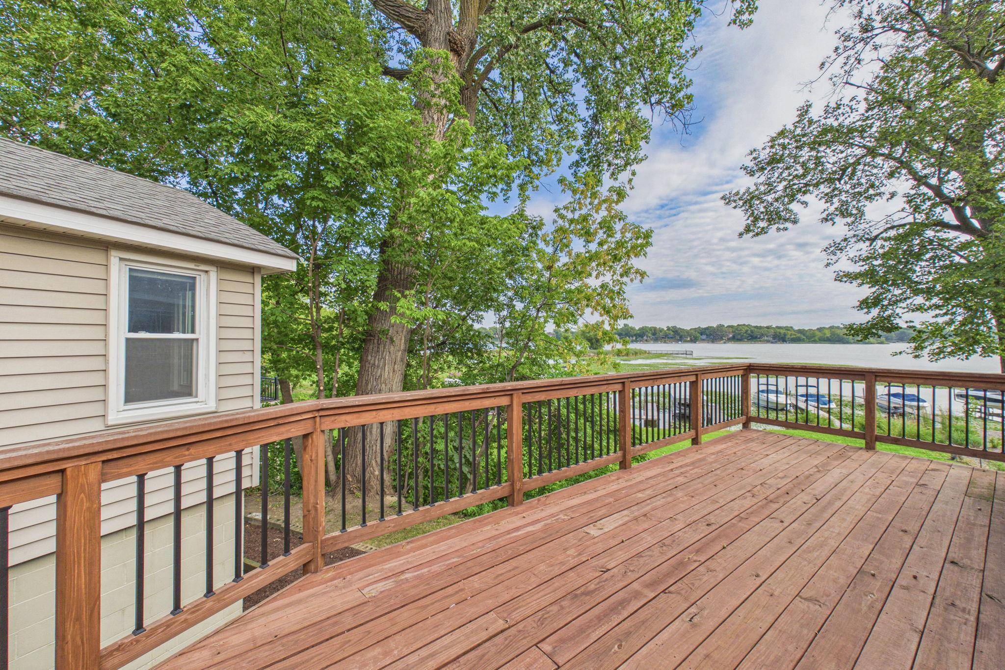 2149 Cardinal LN, Mound, MN 55364
