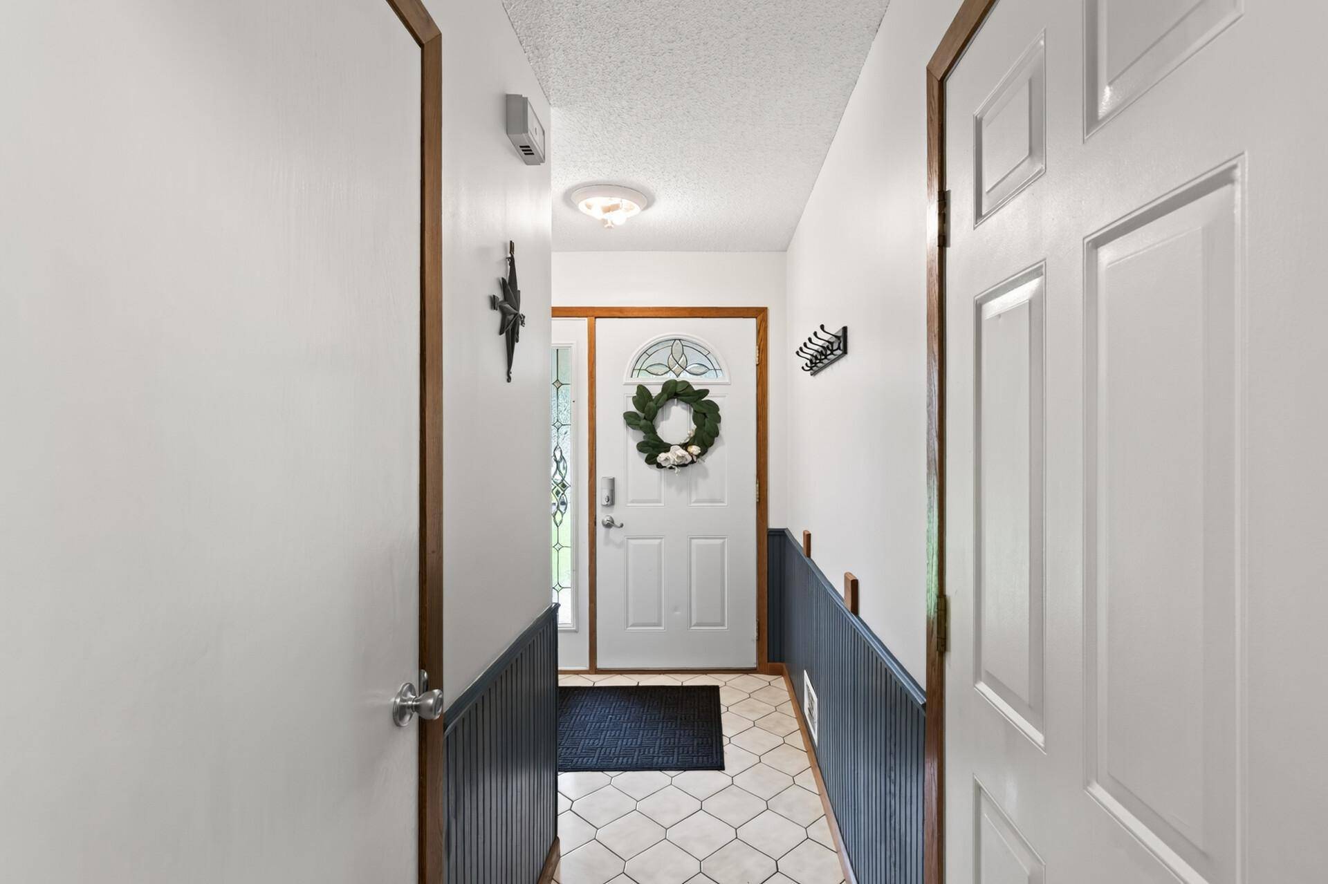 9844 NW Butternut ST NW, Coon Rapids, MN 55448