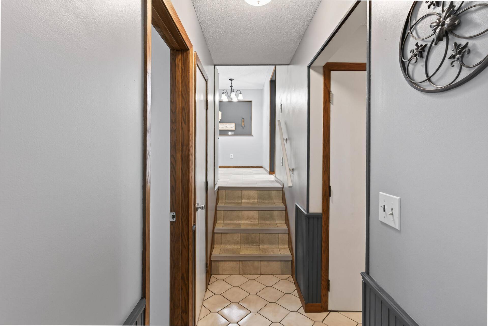 9844 NW Butternut ST NW, Coon Rapids, MN 55448