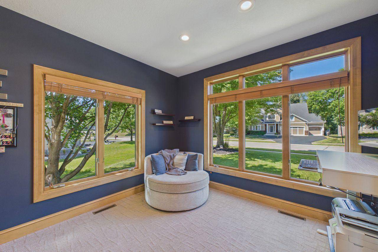 9365 Shetland RD, Eden Prairie, MN 55347