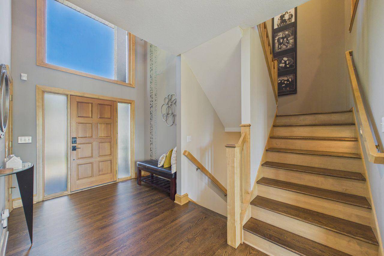 9365 Shetland RD, Eden Prairie, MN 55347