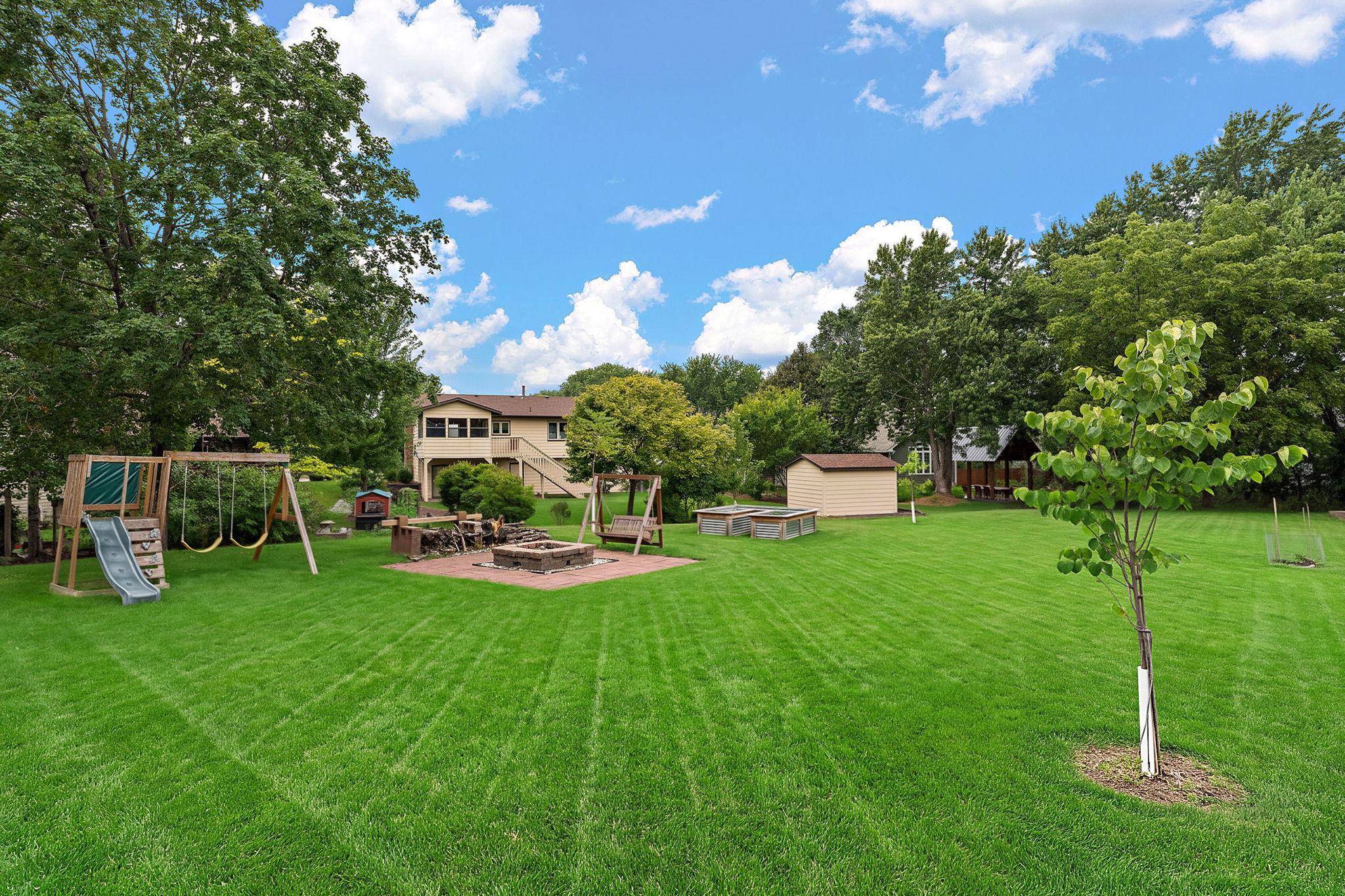 15659 Highview LN, Apple Valley, MN 55124