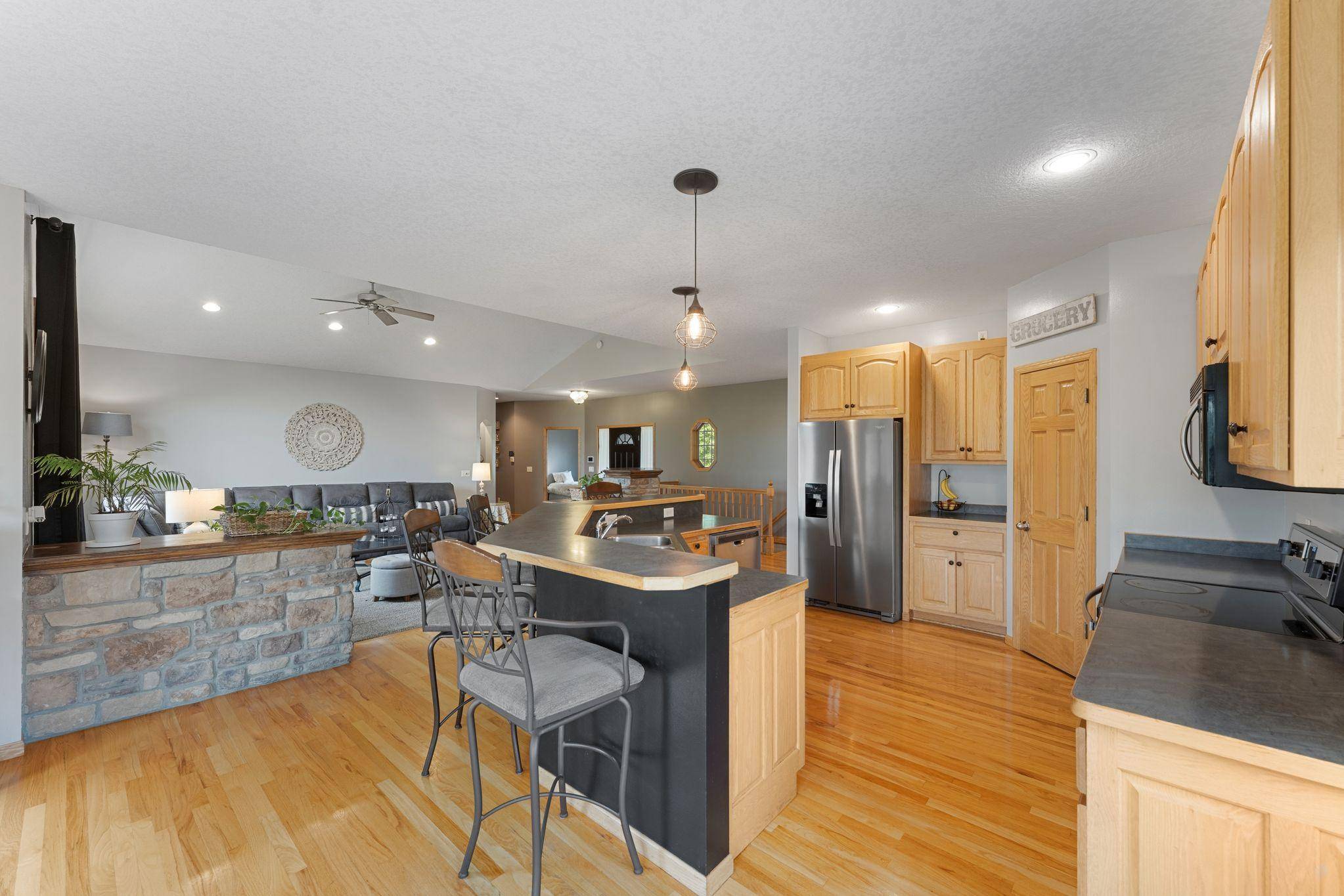 1678 Hunters TRL, Centerville, MN 55038