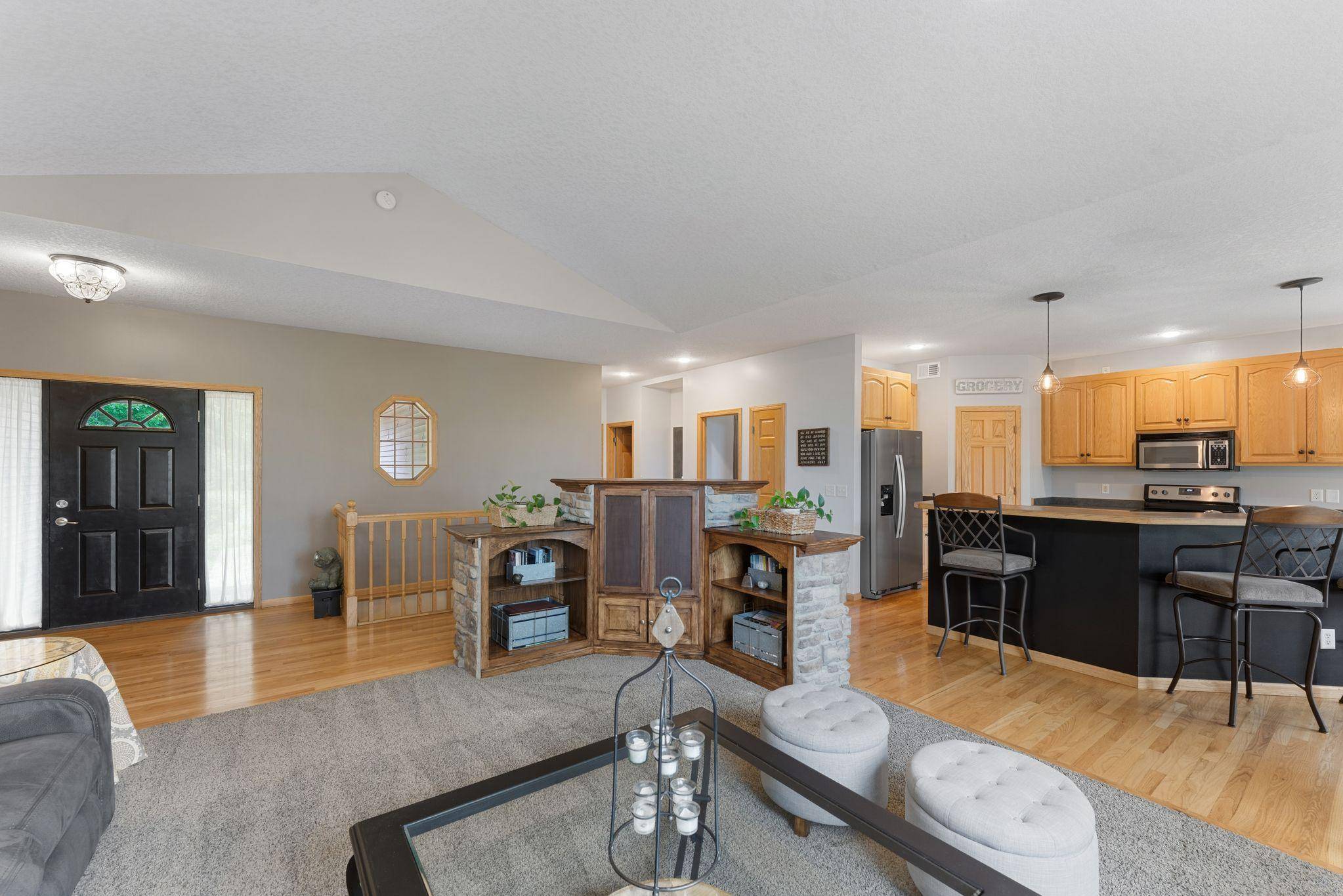 1678 Hunters TRL, Centerville, MN 55038