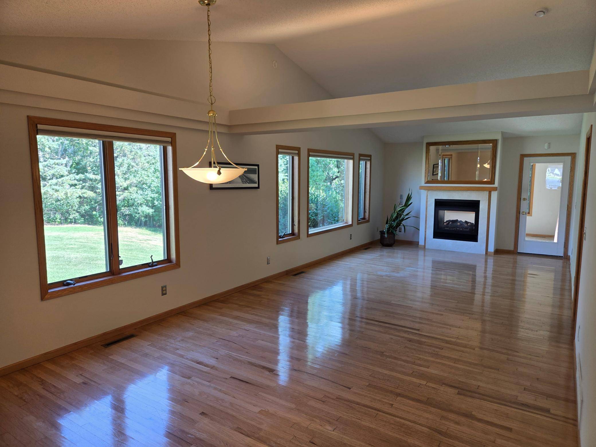 5853 Oxboro AVE N, Stillwater, MN 55082