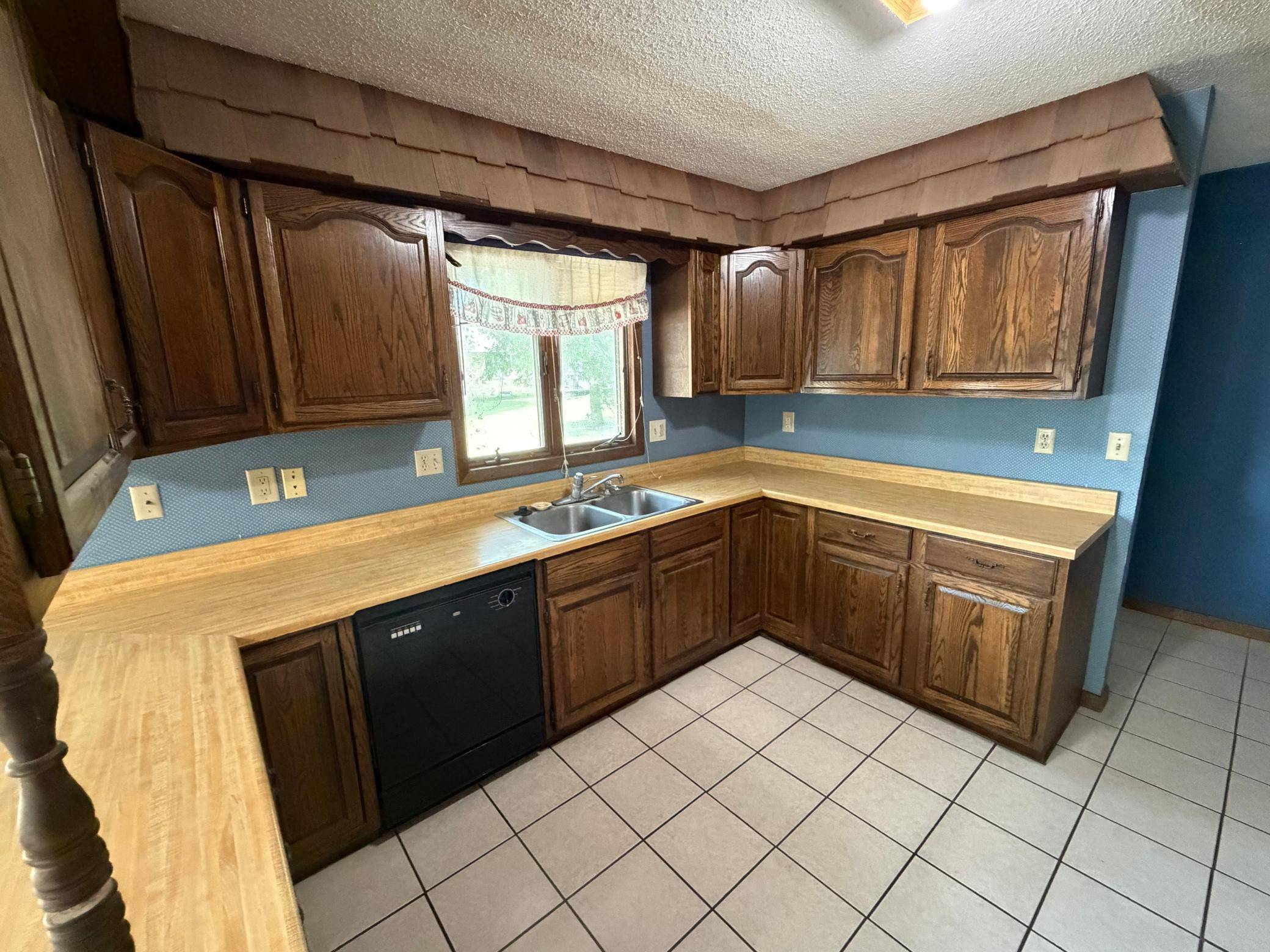 201 Birch AVE, Ashby, MN 56309