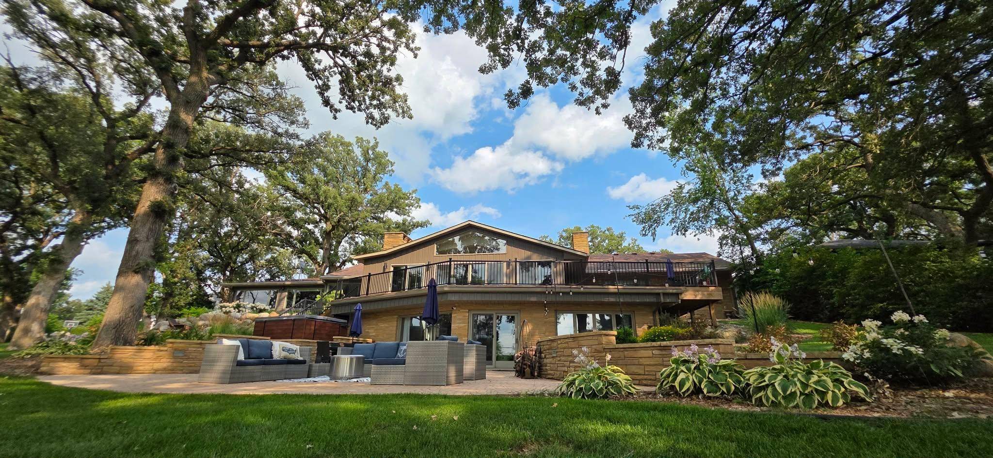 106 Ridge RD, Albert Lea, MN 56007