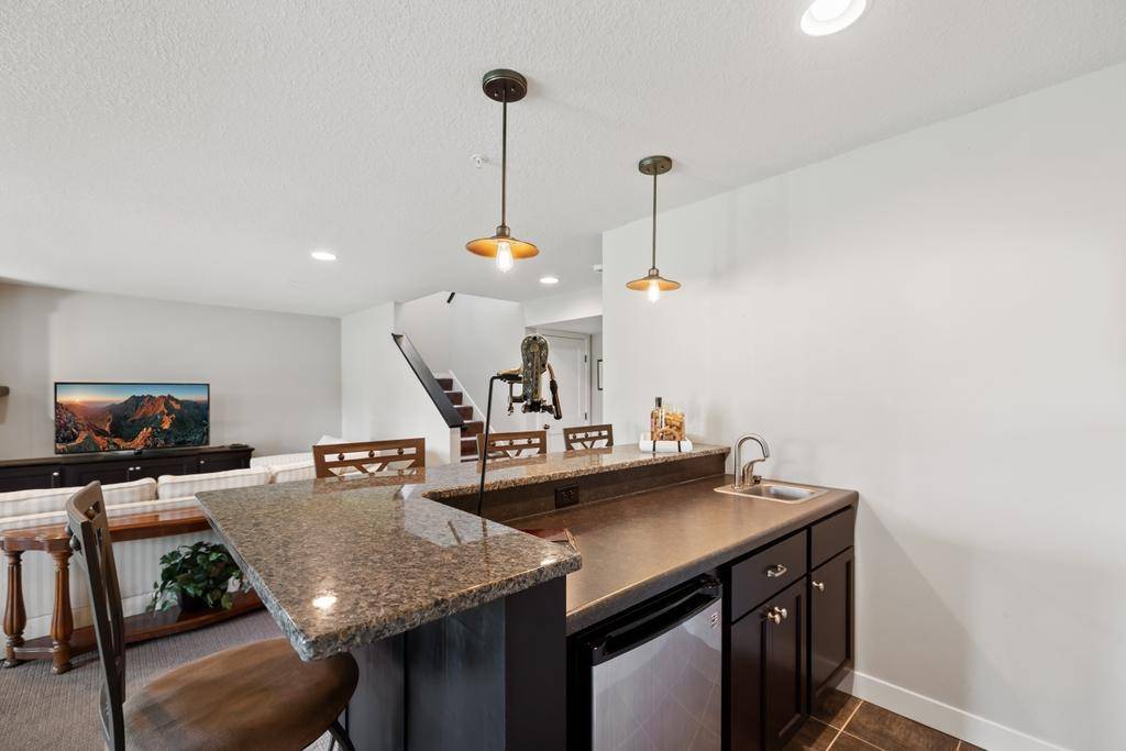 1430 Palisade PATH, Woodbury, MN 55129